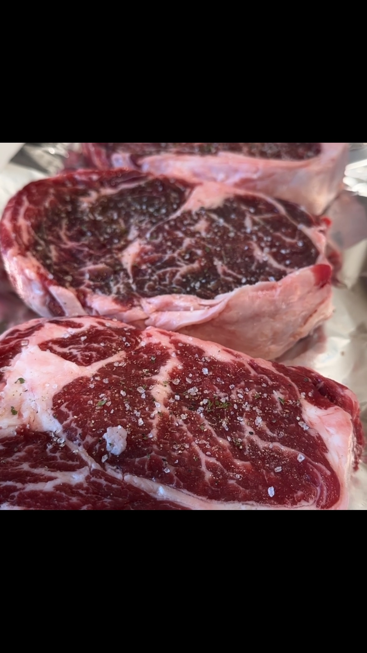 A little GB to start the weekend off right 🤙🏽