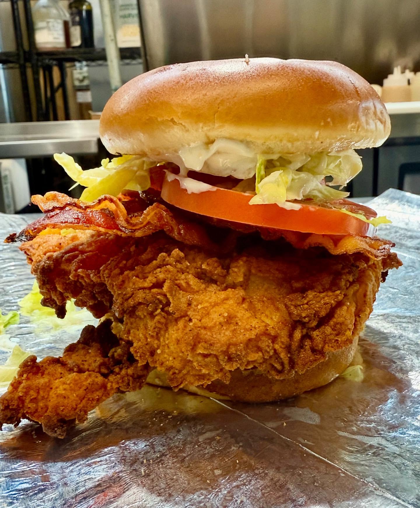 Fried Chicken Sandwich + 🥬, 🍅 & 🥓
ALWAYS available!