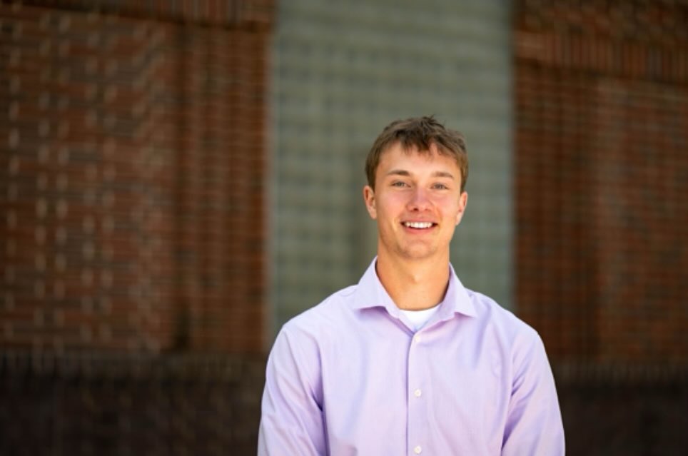 Introducing Garrett Dahlke, one of our 2025 Baucus Leaders DC! Garrett is originally from Bozeman, MT and is now a student at UM Davidson Honors College. This summer, he will be interning with Senator Sheehy (R-MT) in DC.