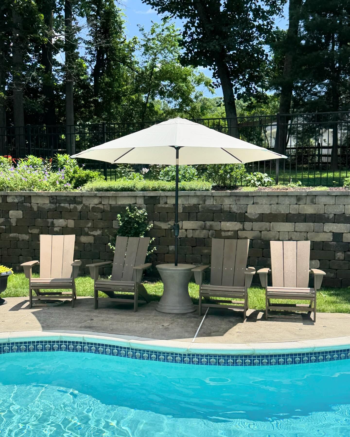 Welcome to the official start of summer!
#firstdayofsummer #poolready #poolfurniture #summertime☀️ #summertimevibes #backyarddesign #backyardlandscape