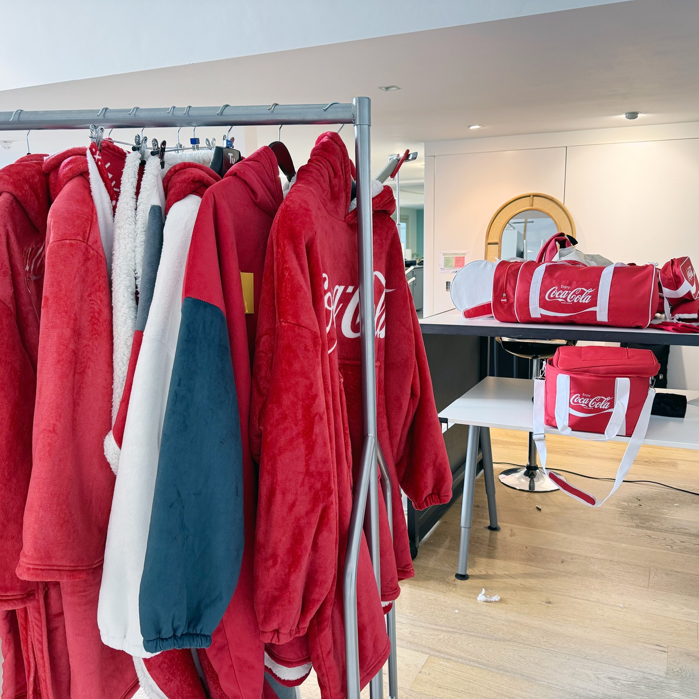 Here’s a first look at our upcoming official Coca-Cola product range!
Captured during our recent shoot with the talented team at Red Creative, these sneak peeks are just a taste of what’s coming.
Stay tuned for more updates as we expand our licensed product offering throughout the year.
Interested in stocking Coca-Cola licensed merchandise?
📩 Get in touch: sales@thegiftscholars.com