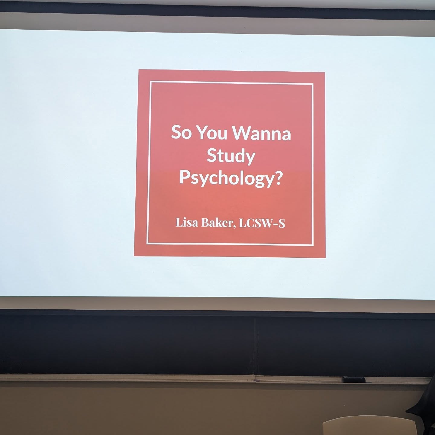 Got the opportunity to speak to some high school students today at UT Austin who are in a summer program about psychology. Hope I wasn't too elder millennial cringe for the youth 😬