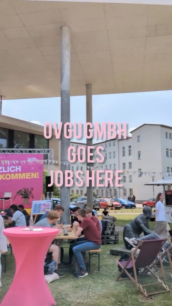 Events wie die Jobshere Messe @hierbleiben_official müssen mitgenommen werden! Gestern hatten wir einen schönen gemeinsamen Nachmittag auf dem Campus der @uni_magdeburg 👩🎓 Das Wetter war traumhaft - viele Eindrücke, aber vorallem gabs coole Gespräche!