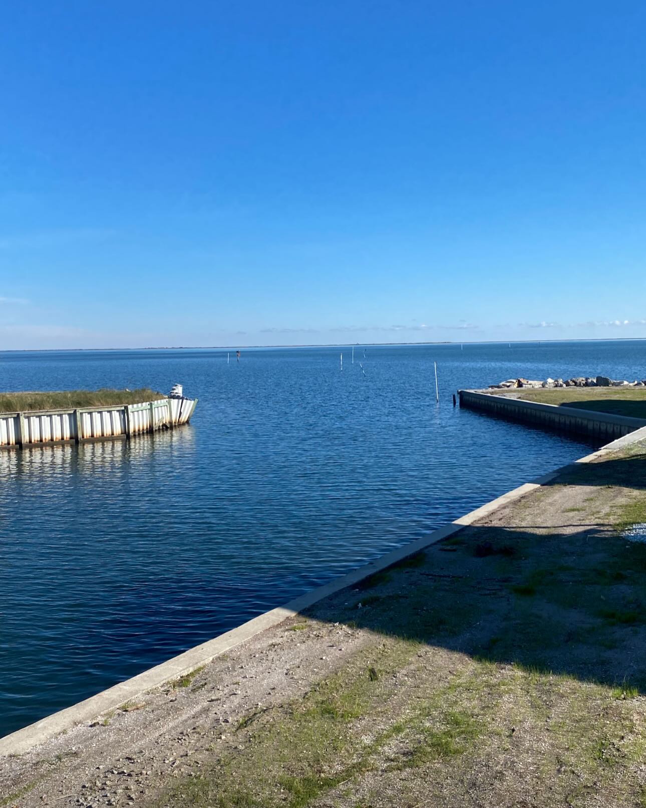 Come visit us and make your July 4th weekend plans with us. Brand new sites are open, with a dock to fish or relax on, a pool, dog park, playground, pickleball courts almost finished, and a restaurant on site. The Embers will be playing on July 5th, and maybe a few sparkles in the sky. #coresounders #atlantic #wildwills #america #harkersislandrvresort #atlanticrvresort