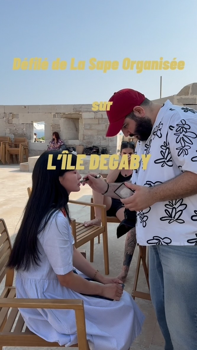 Retour en image sur le défilé de la @sape_organisee organisé par @pietro.ballino sur @ile_degaby à l’occasion de la @slowfashionweekmarseille !
Makeup by me sur certains modèles.
Aperçu lors de cet événement : les créations de @pietro.ballino @nearthesun.officiel @aune_collection @laboulisterie et bien d’autres encore !
Les maillots de @calanque_swimwear
Les lunettes de @many_eyewear
@chan.petitemodel - @manon__mlr - @julien_vinh
Je n’ai pas toutes les marques mais je vous laisse les identifier avec plaisir !
#slowfashion #slowfashionweek #marseille #iledegaby #makeupartistevent #mua #muamarseille