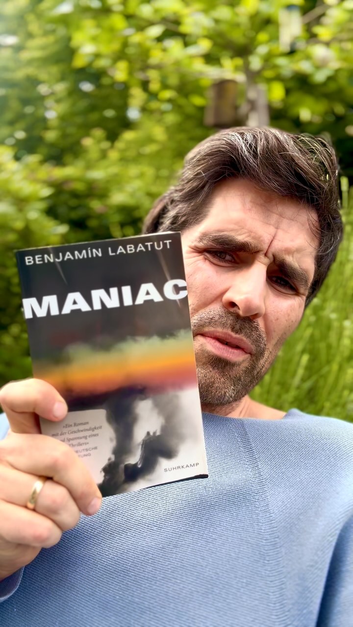 Künstliche Intelligenz nutzen wir immer mehr, viele von uns täglich. Wie entstand sie und warum sollten wir Fortschritt feiern, aber auch ihre Gefahren kennen? Das und manches mehr erzähle ich euch passend zu meinen aktuellen Lesetipps.
Viel Spaß beim Lesen.
Was liest du gerade?
#Lesen #lesetipps #lesenmachtstark #svenliest #buchblogger #buchtipps #buchblog #eatreadsleep #suhrkamp #maniac #künstlicheintelligenz #openai #benjaminlabatut #deepmind #striker #helenehegemann #kiwiverlag #sventeuber #trier