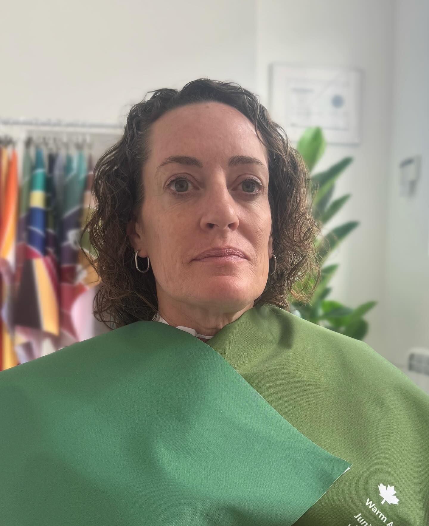 ✨ *When the colour wears you…* ✨
In colour analysis, it’s not just about liking a shade - it’s about how it behaves on your skin.
Today we found this client sat between Warm and Soft Autumn, and here’s a great example of why nuance matters. Both greens are technically “right,” but the softer, slightly cooler version is doing just that little bit more - it lifts her naturally, adds harmony, and doesn’t overwhelm.
If a colour dominates your features, it’s wearing you. When it softens and enhances what’s already there - that’s when you’re wearing it 💪🏼
• Offering expert colour analysis in Lowestoft, Suffolk and virtually Online.
• Personal styling + seasonal palette guidance available nationwide
DM to book your analysis 🙃
•••••••••
#LowestoftStylist #ColourAnalysisSuffolk #PersonalStylistUK #WarmAutumnPalette #SoftAutumnStyle #ColourConsultantUK #LowestoftBeauty #StylePassport #ColourDraping #SeasonalColourAnalysis #WardrobeRefresh #LowestoftWomenInBusiness