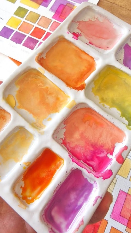 Okok je crois bien que la palette d'aquarelles de @elisefrancisse c'est le must have de 2025, au moins !
J'ai commencé à peindre les chartes et ma tête c'était ça tout l'aprèm : 🫨😱🤩😙🥰🥵
9 couleurs a découvrir vendredi sur le site à 19h
On vous en dévoile tout les jours un peu plus sur nos comptes