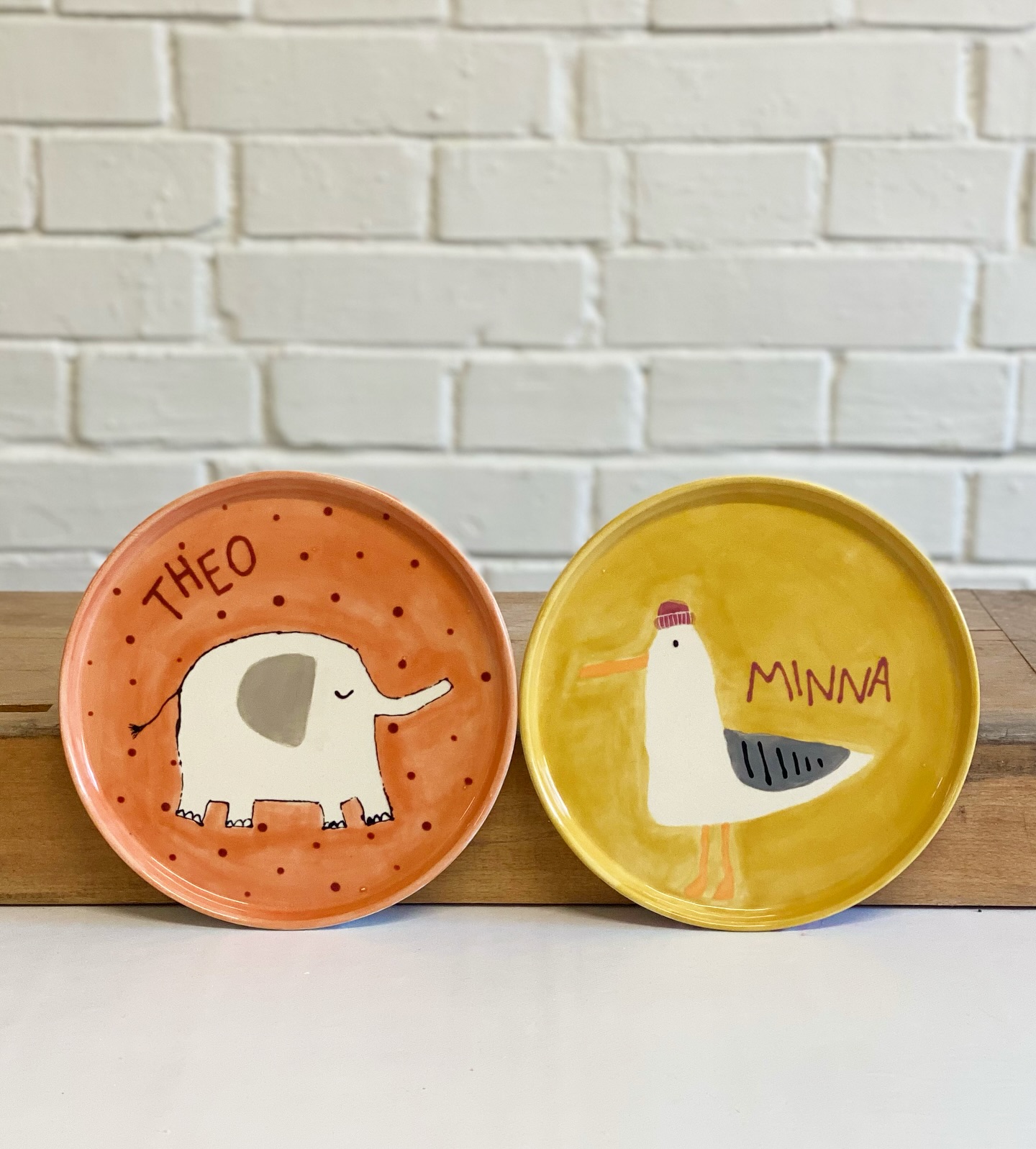 So süss könnten deine nächsten Kinderteller aussehen!
Diese wurden von einer Kundin gemalt und sind sicher schon zu den absoluten Lieblingsteller geworden? 💖
#Werk2Go #malenaufkeramik #handgemalt #kreativsein #mitliebegemacht #malkurs #kindergeburtstag #firmenevent #geschenkidee #keramikliebe #keramikkunst #diy #usterkeramik #freizeituster #swisspottery #potterystudio #potterylove #ceramicpaintingzurich #keramikmalen #keramikselberbemalen #keramikselbstbemalen #keramikmalworkshop #keramikmalspass #keramikzürich #usterkreativ #zeughausarealuster #usterkreativ #keramikzürich #keramikmalenzürich #zürichkeramik #ceramiczurich #ceramicpaintingzurich #kreativzürich