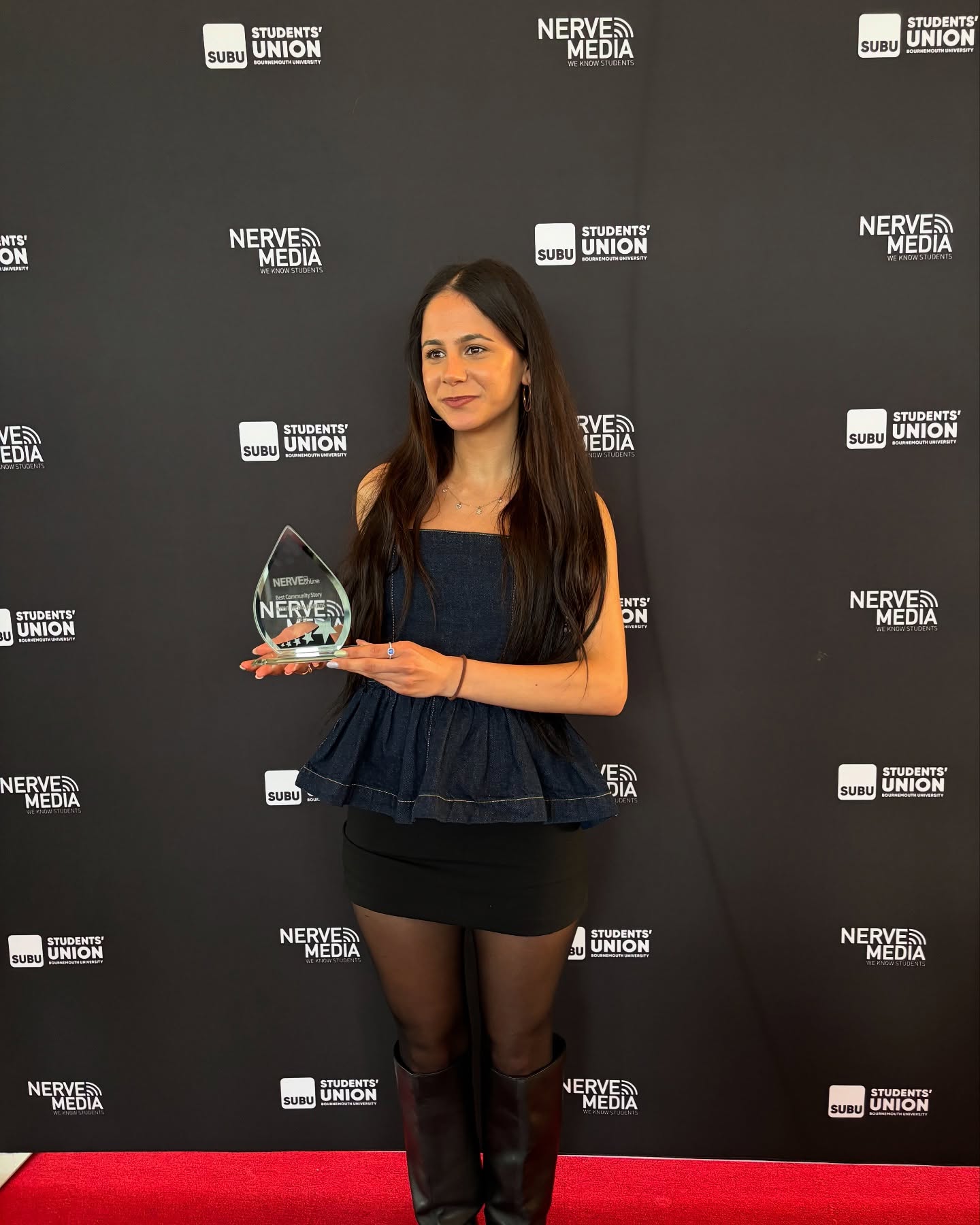 Still buzzing from last night at the Nerve Media Awards 🥳
Such a special evening as I was proud to represent @nerveradiobu as part of the committee, and to my complete surprise, I also won Best Community Story with @nerveonline_bu 🏆
The piece focused on the amazing local singing group @cadencecollective123 and their fundraising efforts for @juliashousechildrenshospice, a truly inspiring story to tell.
Since then, I’ve had the chance to work with Cadence again and collaborate with Julia’s House on another feature. I’m so grateful to keep telling stories that make a difference ✨
Thank you for the recognition 💚