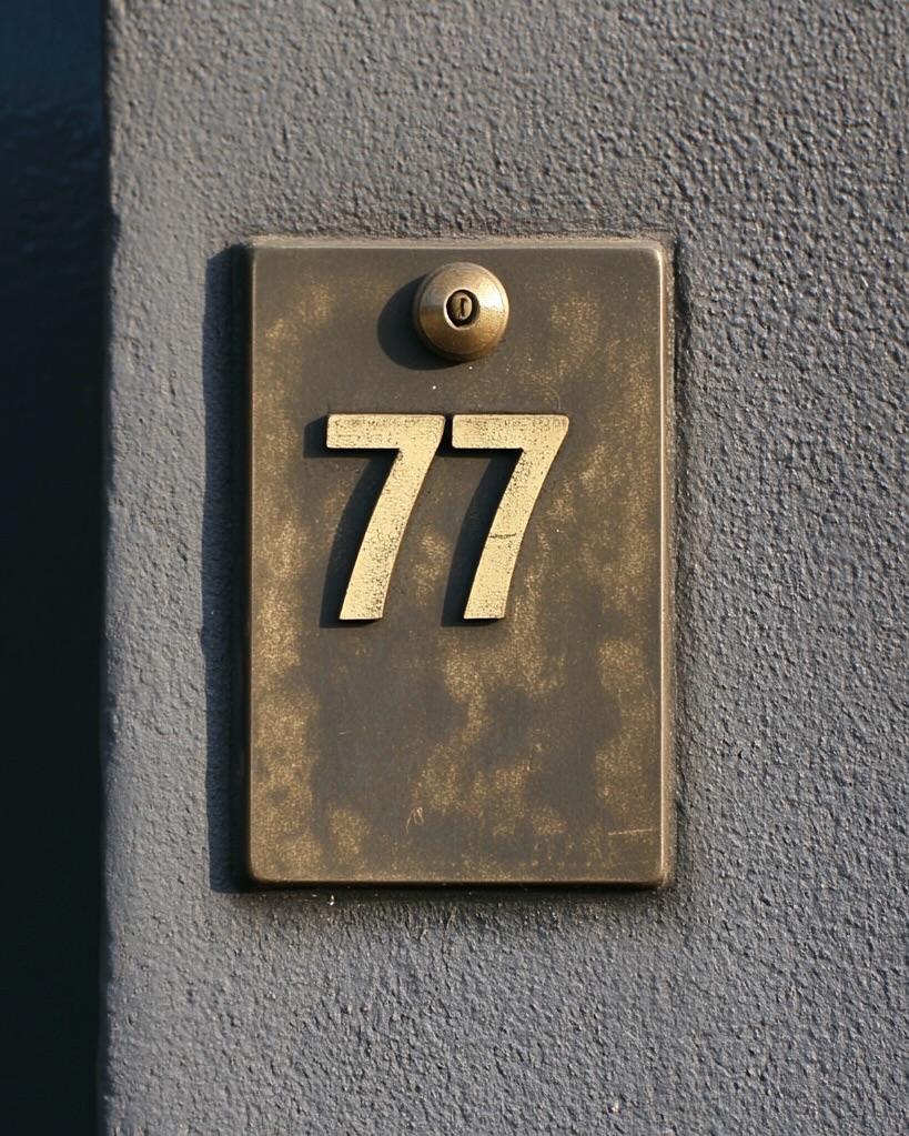 Brokers wrote almost 77% of all mortgages in the March quarter according to recent data from the Mortgage & Finance Association of Australia (MFAA).
This figure surpassed the previous record of 76%.
MFAA CEO, Anja Pannek, said the record mortgage broker market share was a powerful endorsement of the role mortgage brokers play in helping Australians achieve their financial goals.
“These results clearly demonstrate that the broker proposition is highly and increasingly valued by Australian borrowers,” she added.
These results clearly demonstrate that Brokers are increasingly valued by Australian borrowers. Thank you for trusting our expertise!
#mfaa #mortgagebroker #broker #finance #adelaideproperty #glenelgmortgagebroker