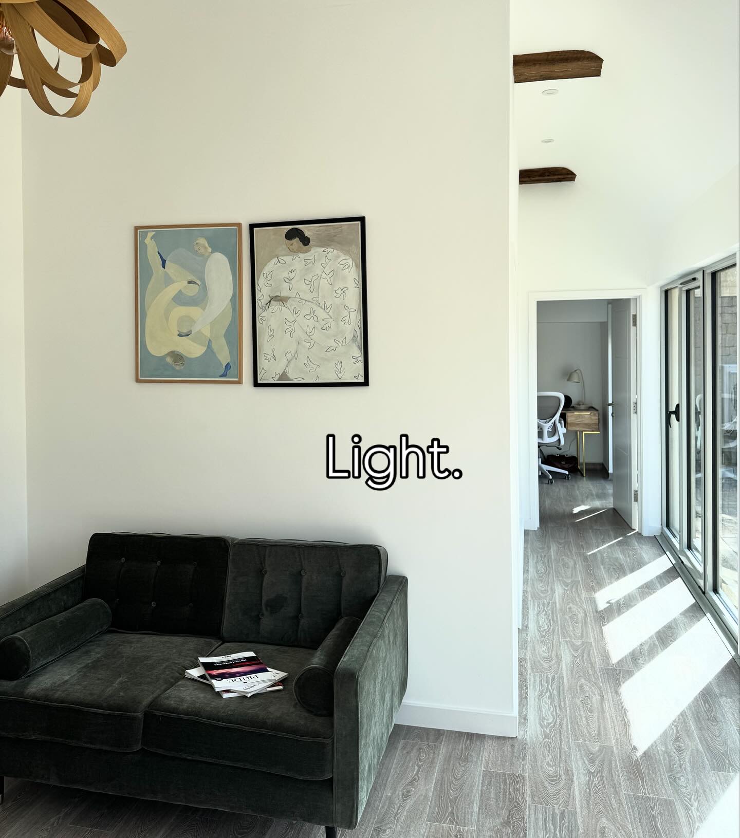 I love returning to this place everyday. It feels genuinely full of new beginnings and a place of safety and comfort for the women I care for.
There is something about the way the light dances through the windows in Summer which lifts us all up. This place has seen many cathartic tears of sorrow, sighs of relief and glimmers of hope in its few short months so far.
Nurturing other women in this way will always feel like the greatest of privileges 🙏🏻
#womenshealth #menopausespecialist #womenshealthspecialist #menopause #perimenopause #safespace #thankful