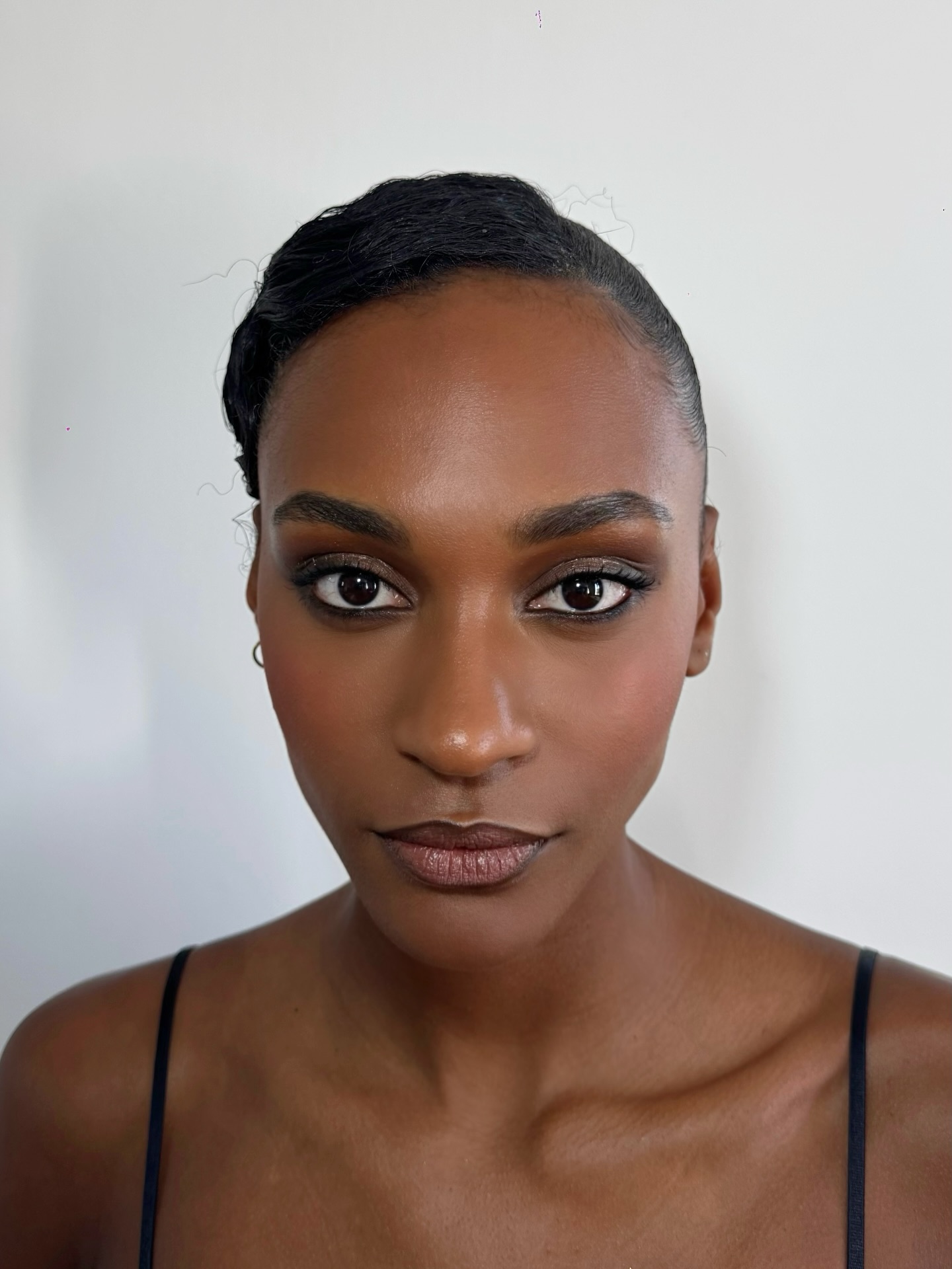 3rd look sur @melimento_ pour Défilé de la créatrice @margot_dandrea au @chateau_de_montvert .
Organisée par @anneseferevents -
Hair by @moonlight.creatrice
Bijoux @le_baiser_de_la_mariee
#makeupdefilé #fashionshow #maquilleuraix #makeupartistmarseille #makeupartistevent #makeupbride