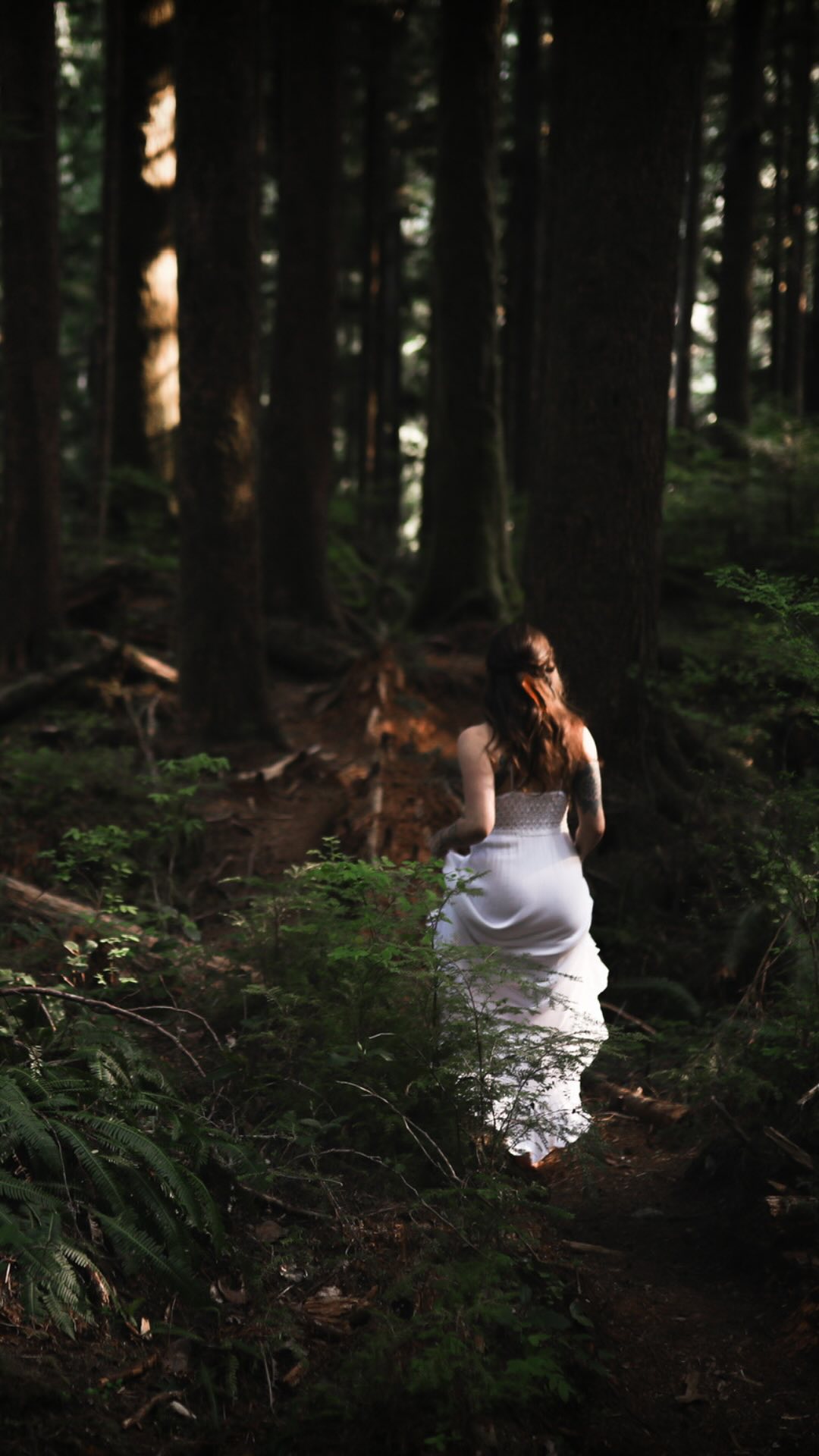 Pleased to let you know that I’ll be sharing exactly how I’ve been tending to my energy field through the summer as I’ve been weaving a sacred space to come together for restorative & activating embodiment practices that have completely changed my life.
Change happens from the inside out. When we tend to our multidimensional terrain, what I call ‘fieldwork’, we can open to the frequencies that directly connect us to where and how we want to grow and lovingly care for all aspects of self.
It’s been such a deep journey on this mission and I can’t wait to share more wth you. Curious?
To stay informed, make sure you get my sendouts (that come once or twice in a blue moon). Poke me if you need help to grab those. I’ll be dropping the invite soon ✨
#luminousenergyfield
#tendingyourterrain
#multidimensional
#fieldwork
#sacred
#soul