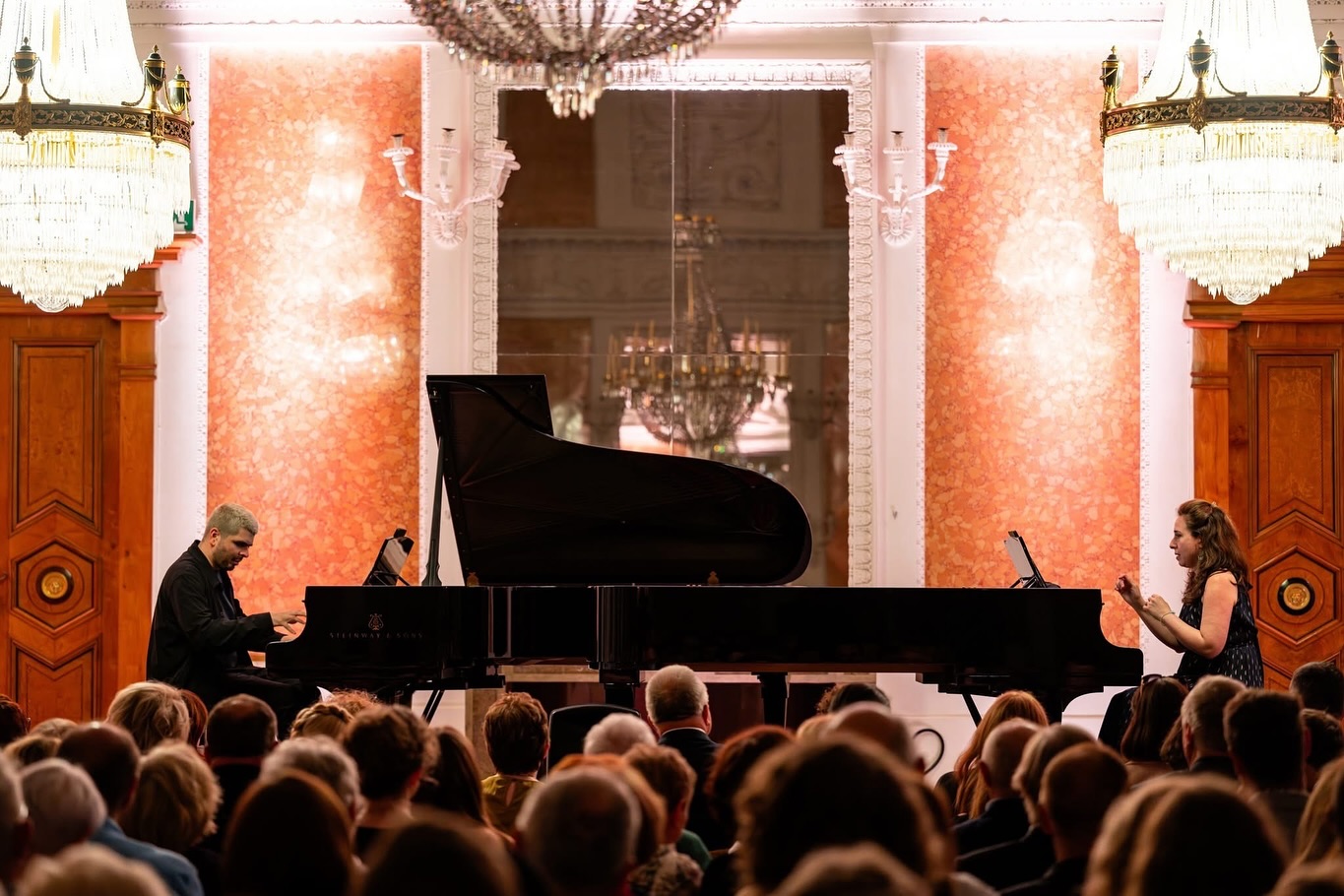 A Fuego Lento at the Muzyczny Festiwal in Lancut, Poland
@vanppiano
@miuramanagement
@filharmoniapodkarpacka