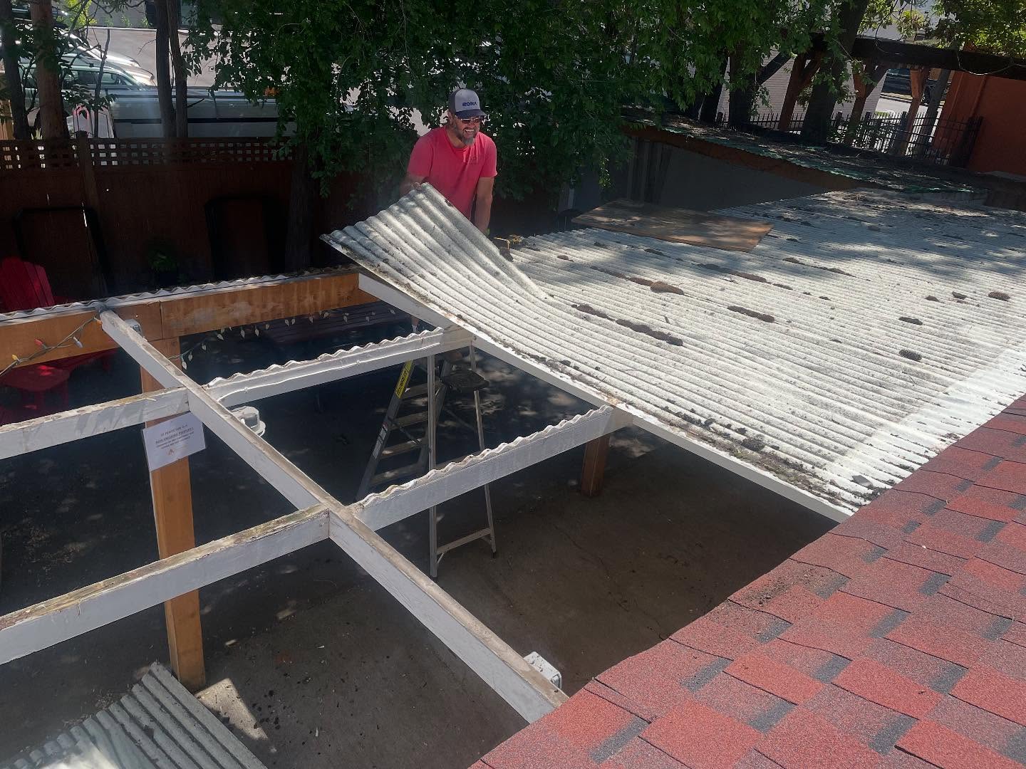 Out with the old roof and in with the new . Pressure wash and a little bit of prep #tapcontracting #hostel#penticton