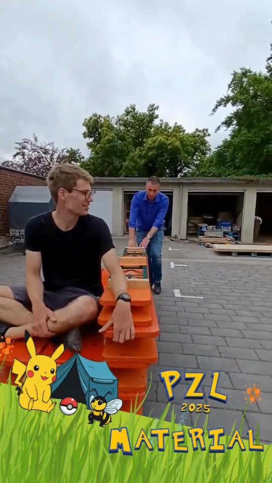 Material packen - Pfingstzeltlager 2025
Die LKWs sind beladen und wir sind heute schon am Sportplatz in Elmpt!
#kobieac #kolpingjugendaachen #kolpingjugend #zusammenlebenstärken #pzl25 #ferienfreizeit #pfingstzeltlager #zeltlager #pfingsten #pokemoncenter #pokemontheme