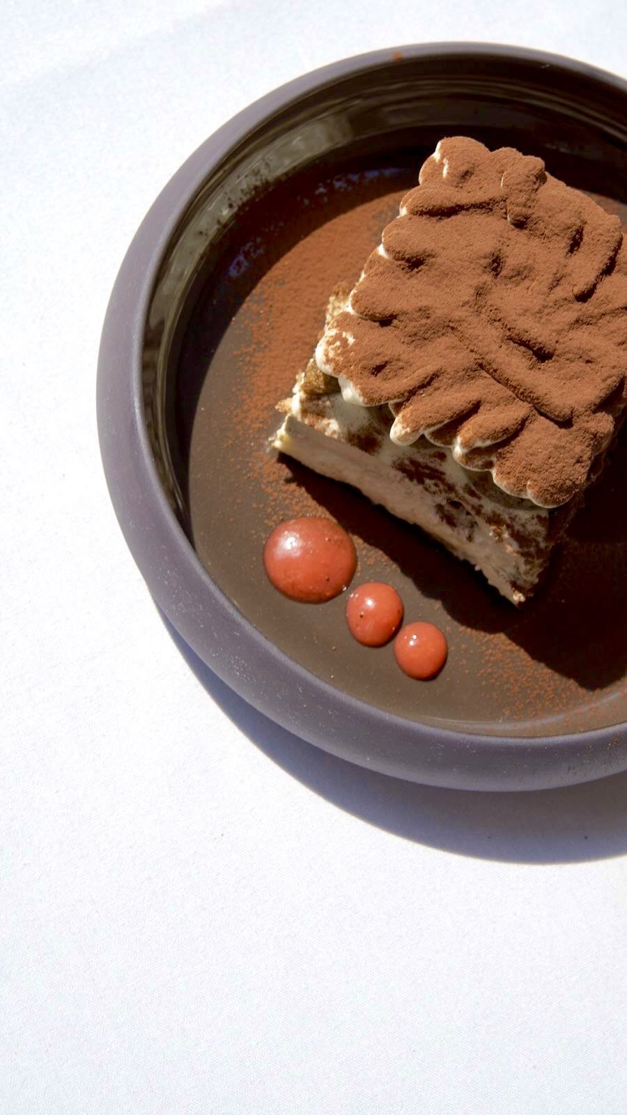 Spoon in. World off. 🍰🇮🇹
Our tiramisù is handmade, creamy, and dangerously irresistible.
Who’s saving room for dessert? 👇
#visitliverpool #liverpooleats #thingstodoinliverpool #liverpoolrestaurants #ninellosliverpool #ninellos #dessert #dessertsofinstagram #italianrestaurants #italianfamily #italiandessert #italiancuisine #italianfood #liverpoolfoodie #italiansdoitbetter #tiramisù #goviral