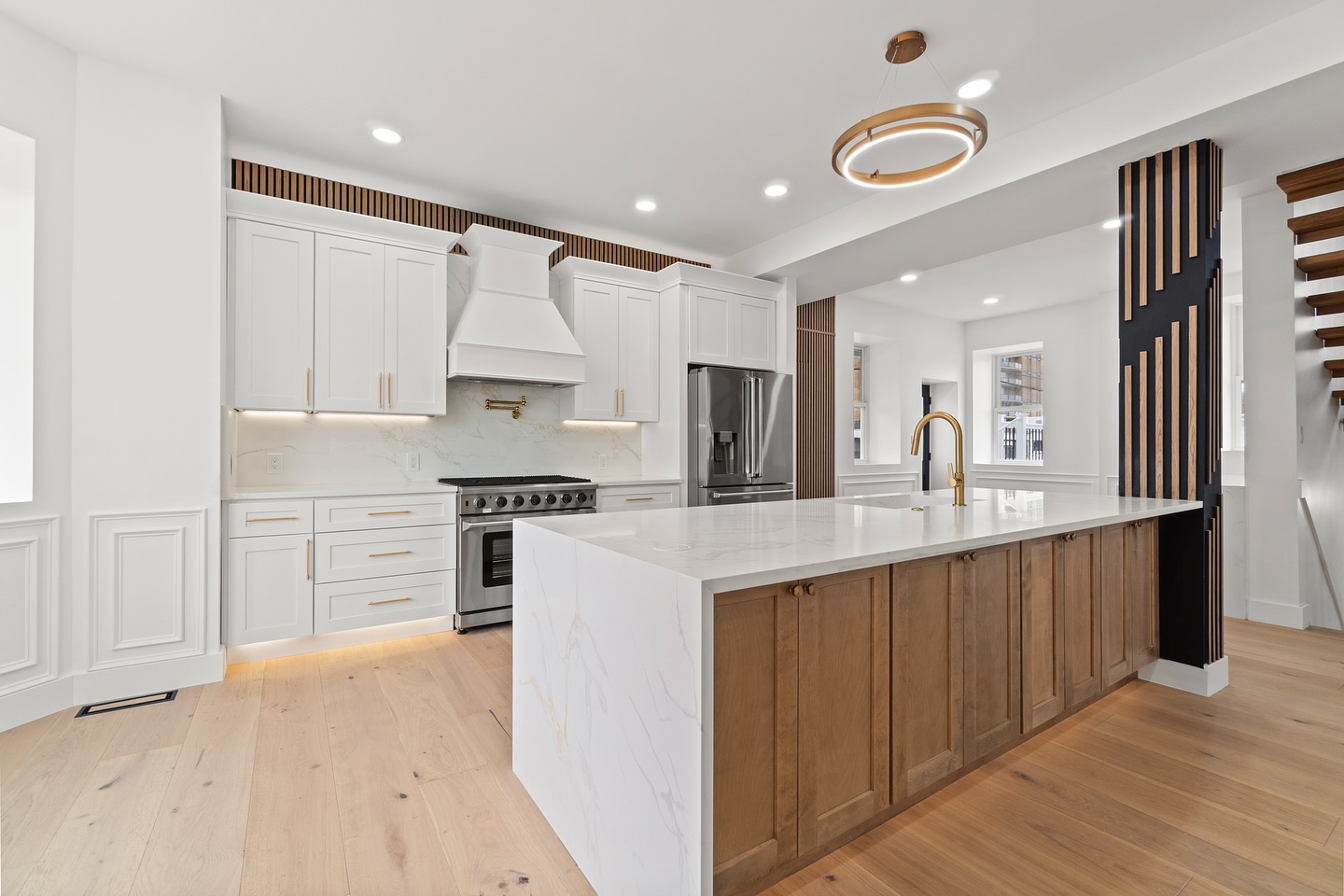 This luxury, Ventnor City home right by the shore, deserves a spotlight as stunning as the view… so, we gave it one. ✨
Ocean 🌊views + modern 🏠design = listing goals
📸: KV Real Estate Media
.
.
.
.
.
#realestate #realestateagent #realtor #realestatemedia #remedia #newjersey #newjerseyrealtor #njrealestatephotography #njrealestate #ventnorcity #vacationhome