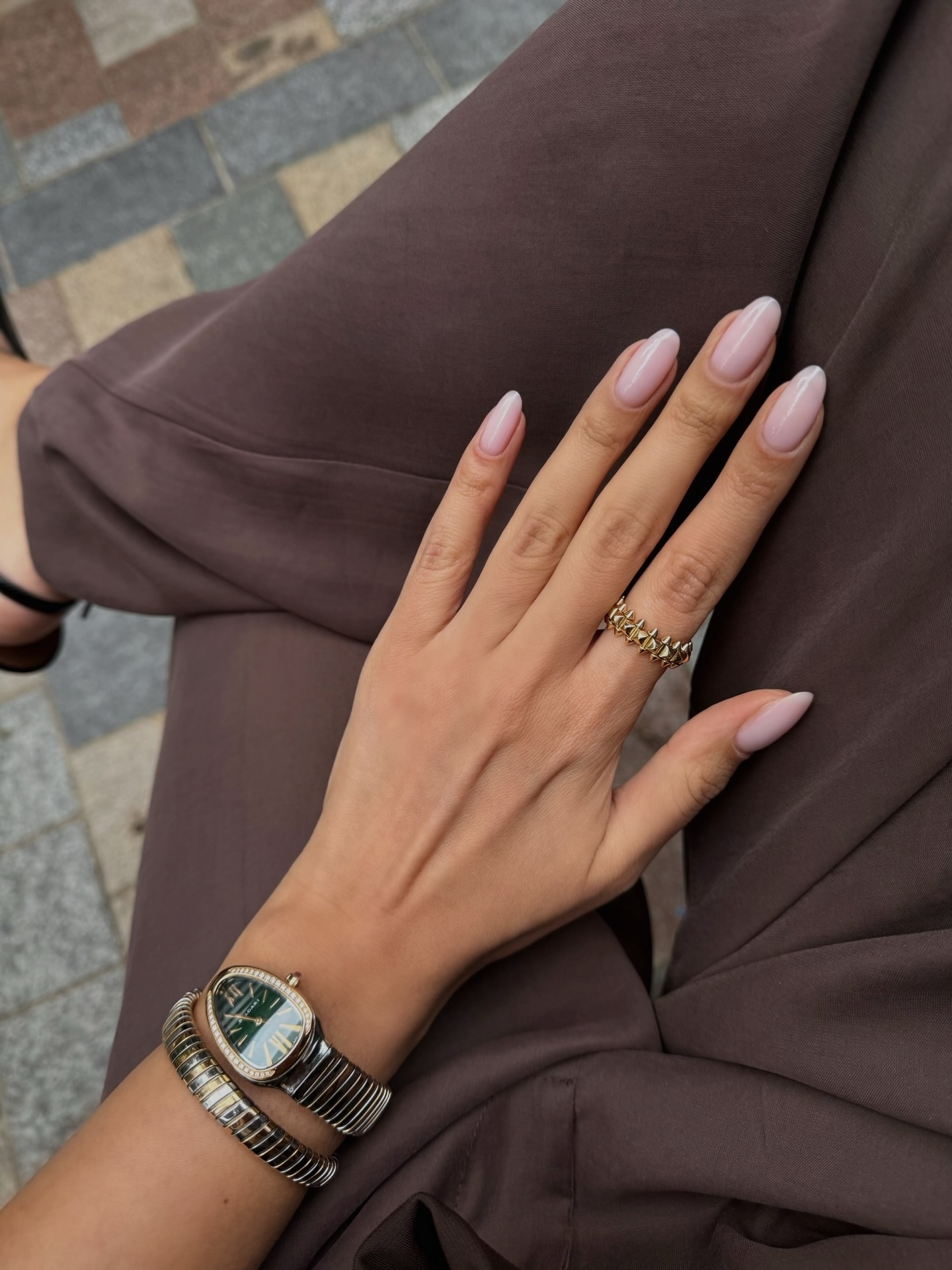 Nothing beats elegant, neutral nails. Effortless, timeless, and a perfect match for any style. Explore our range of milky, nude, and rosy tones at the salon 🤍🍧
Nail Tech: Khrystyna
Colour: Rosy Milk
#gelmanicurelondon #nailsalonlondon