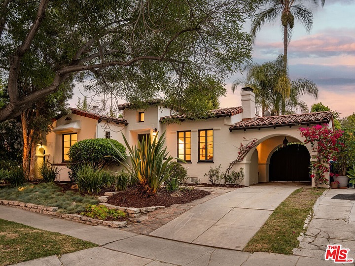 Share with a friend who is ready for a centrally located, historically restored Spanish cutie with an ADU
3 🛏️
2 🛁
1,449 sq ft 🏡
Picfair Village 📍
Asking
$1,395,000
(Besides this house - See Slide 6 for my other 3 off market opportunities)
🌵 Exquisitely preserved 1930s Spanish-style home blending historic charm with modern updates
🌵 Dramatic vaulted foyer opens to sunlit living room with pitched, beamed ceilings and original hardwood floors
🌵 Oversized original windows and mature trees create beautiful, dappled light throughout
🌵 Renovated in 2023: custom kitchen with quartz counters, updated fixtures, new fridge/microwave, and French doors to backyard
🌵 Formal dining room framed by a scalloped arched doorway
🌵 Spacious primary suite with walk-in closet and private exterior access
🌵 Guest bedroom and full hall bath connected by a long, sunlit corridor
🌵 Lush backyard with Saltillo-tiled deck, ideal for outdoor entertaining
🌵 Detached 1BR/1BA guest house with custom Murphy bed, kitchenette, mini-split HVAC, and full bath
🌵 Landscaped grounds with citrus trees and a charming outdoor movie area
🌵 Recent upgrades: new HVAC, full roof replacement, and foundation seismic retrofitting
🌵 Located near Bloom Cafe, Mad Lab, Paper or Plastik, My Two Cents, and more
🌵 A soulful, turn-key oasis with timeless character and thoughtful modern comforts
Listed by my friends @historic_realestate_la & @_theparks
DM for a private tour
👨 @matthewjamesboelk
📱 310-955-7420
📨 Matt@sandandstone.us
🎫 DRE # 02167081
🏣 Sotheby’s International - Vista
Would you like to have your home listed and expertly marketed by @sandandstonehomesLA ?
Drop me a DM