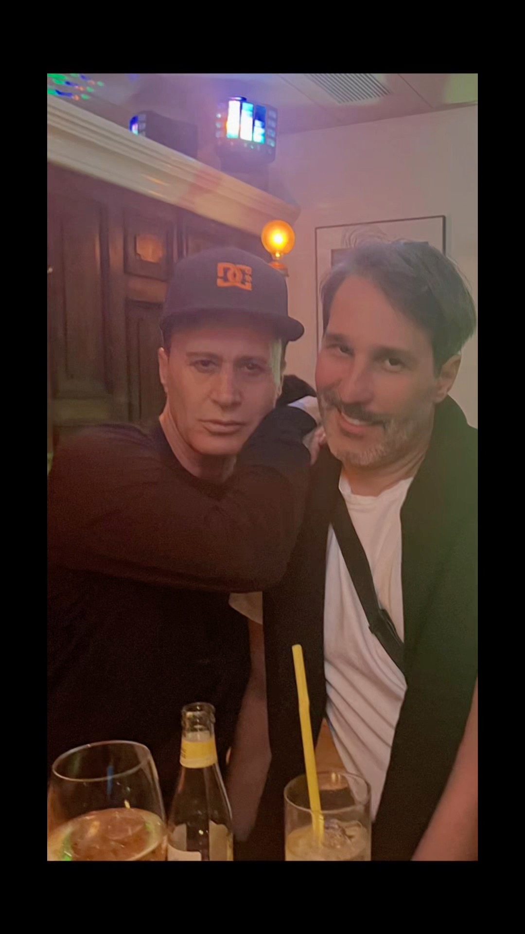 ✨ Lights on, Shirts off!
Predigerhof Gay Bar Zürich – täglich ab 14:00 💋🍸
#GayBarVibes #PredigerhofZurich #DanceAndDrink #ZürichNights #QueerVibes