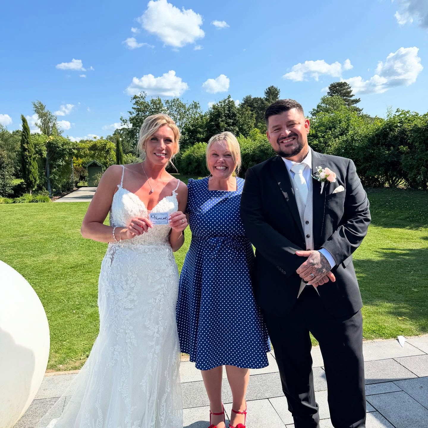 Ah how fabulous was this wedding?
It was just off the charts fun 🥰
I was booked by the brides father as a surprise and was introduced to the bride and thankfully it was a good surprise 😂😂
I entertained all the guests during photos and also I had some time with just the bride and groom which I absolutely love doing 😍😍
All in all a very lovely day indeed.
