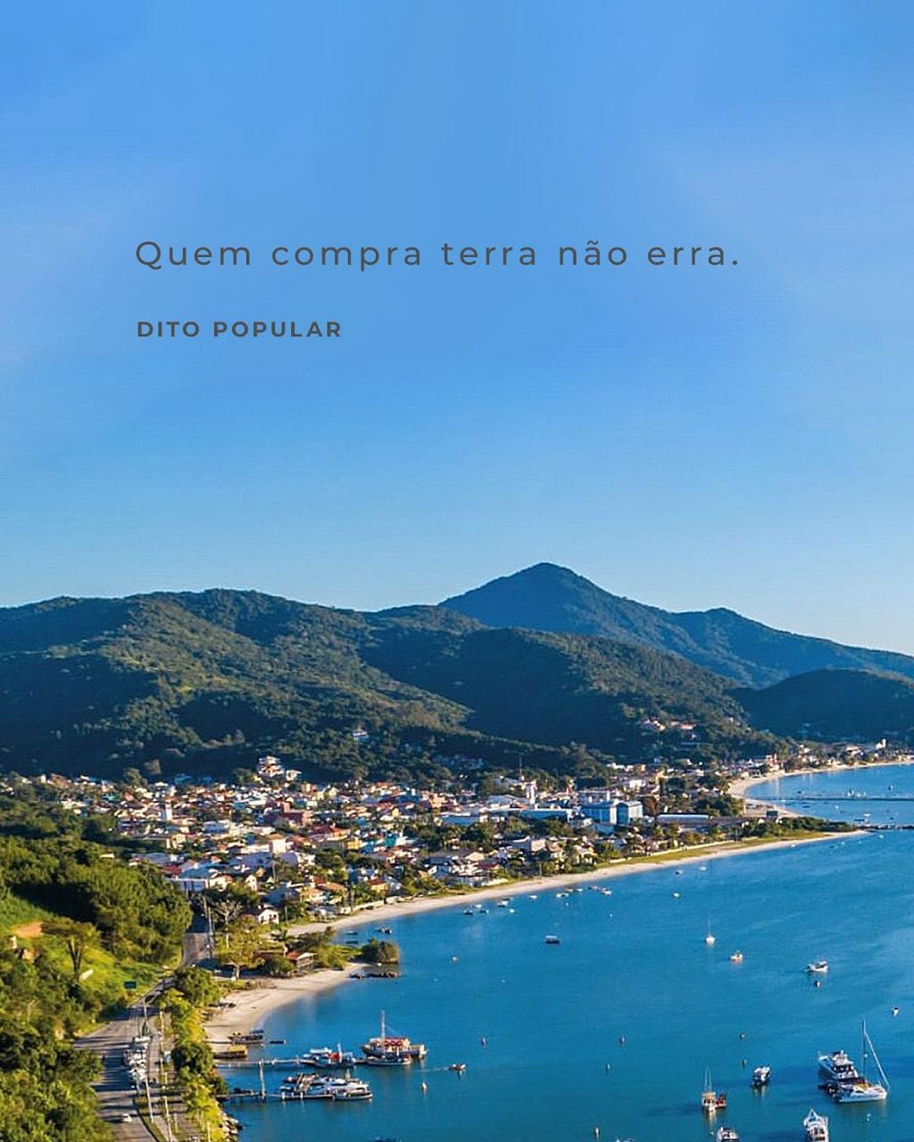 Quem compra terra, não erra.
O ditado é antigo, mas nunca fez tanto sentido.
Com o mercado aquecido e regiões em plena valorização, investir em imóveis é garantir segurança, retorno — e uma boa história pra contar no futuro.
Top4D/Fascon: valorizamos seu presente. E o seu futuro.