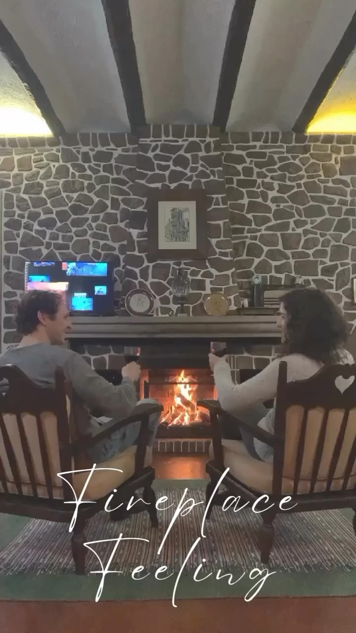 Evening goals: crackling fire, clinking glasses & no rush to be anywhere else.
Escape to the quiet you didn’t know you needed!
Getaway | Cozyairbnb | Moinhouse