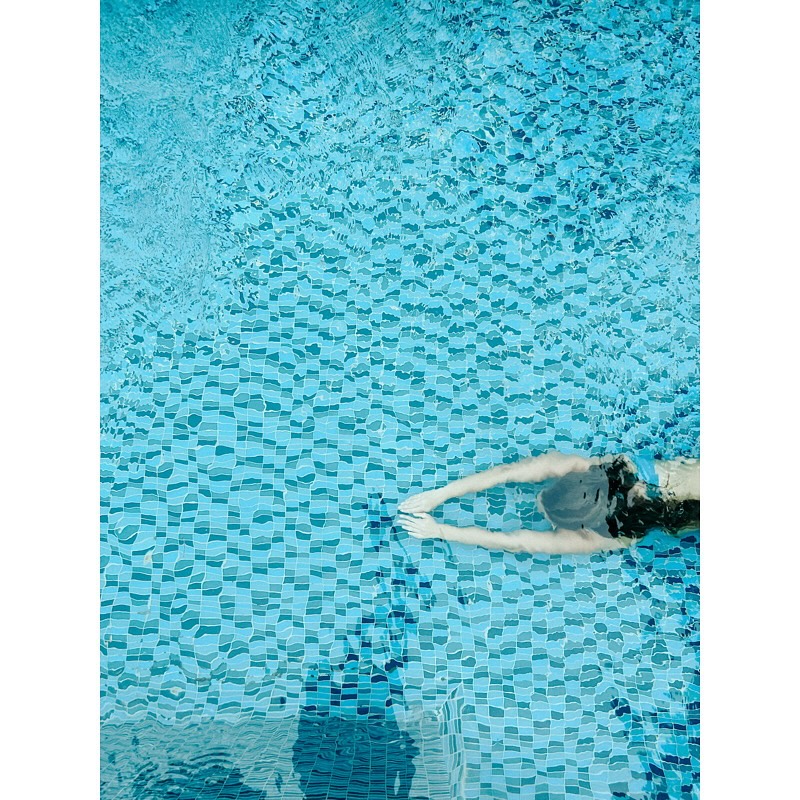 ☀️ Move Your Body, Lift Your Mood 🏊♀️
There’s something magical about moving in the sunshine – whether it’s a dip in a pool, a walk in the park, or dancing in your garden. Movement doesn’t have to be a workout. It can be joyful, freeing, and exactly what your body and mind need.
Top tips to embrace joyful movement:
💦 Swim wild or in a pool – feel the water carry your worries away
🚶♀️ Go for a sunny stroll – even 10 minutes boosts your mood
🕺 Dance like nobody’s watching – yes, in your kitchen counts!
🧘♀️ Stretch and breathe – reconnect with your body
🐾 Walk the dog or borrow one – they’re the best motivators!
Coaching can help you reconnect with what makes you feel good – body and soul. Let’s move towards a life that energises you. 🌈✨
#JoyfulMovement #SunshineTherapy #SwimForYourSoul #CoachingForWellbeing #MoveYourBody #PositivePsychologyCoach #SelfCareInNature #WildSwimmingUK #MindBodyConnection #GetOutside #FeelGoodMovement #WellbeingCoach #NatureHeals