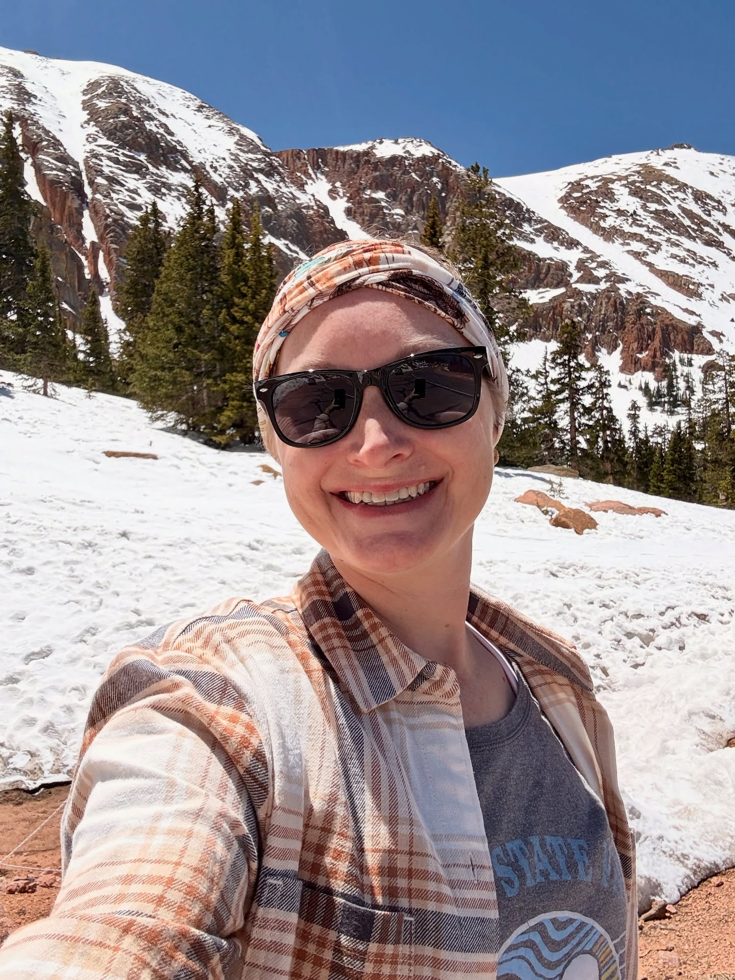 After surgery and chemo I’ve been abnormally interested in being outside. Particularly being outside in higher elevations, near a forest, or a creek. And if all three of those things converge.. chef’s kiss! 😘
It’s funny how stripping away every good (and bad) cell from my body has stripped parts of me back to basics. Embracing nature (except for the horsefly that followed me for a mile and a half), to ditching things that aren’t useful or cause too much headache and worry, moving on from relationships that aren’t healthy or supportive, and setting intentions to getting out from behind screens!
I think recovering from cancer and living with cancer can do with using the old hiking adage: Hike your own hike. You do what you need to do to keep yourself going and getting from point A to B. Everyone is going to have their own path and advice. But go ahead and hike your own hike.
Happy #NationalTrailsDay
#cancerrecovery #hikeyourownhike #pikespeak #coloradosprings #ewingsarcoma #ewingsarcomaawareness #whipplewarrior