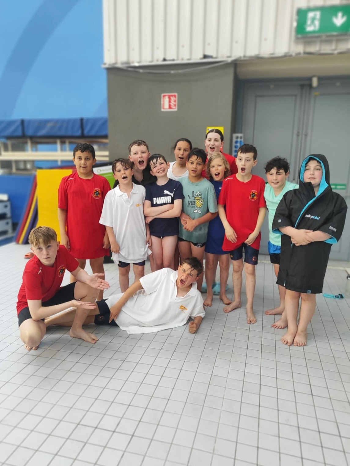 While we were out swimming, our U12 Mixed Team was battling it out in their debut Water Polo Cup — and they did an amazing job! A huge well done to the whole Team!
They played five games today, and we couldn’t be prouder of their effort and determination.
Big thanks to the coaches, mentors, and parents for all your support!