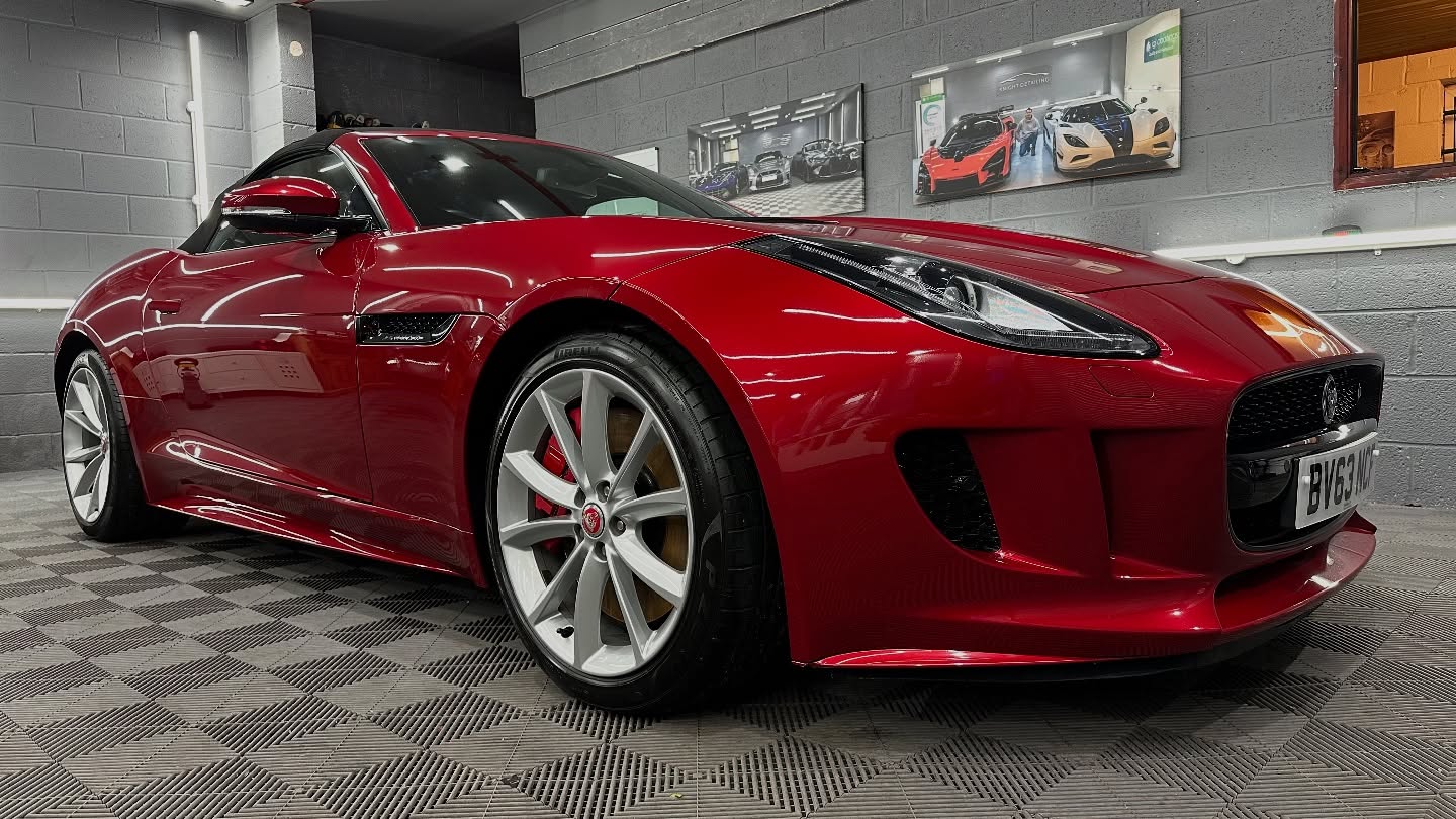 Six months since my last post. It’s fair to say I’ve not been putting much effort into social media, I’ve been too busy working and with 3 boys, my home life is my priority.
I’ve had some stunning car in the unit over the last year, I will try to get better at posting them!
This F-Type had paint correction and @garage.therapy.channel coatings.