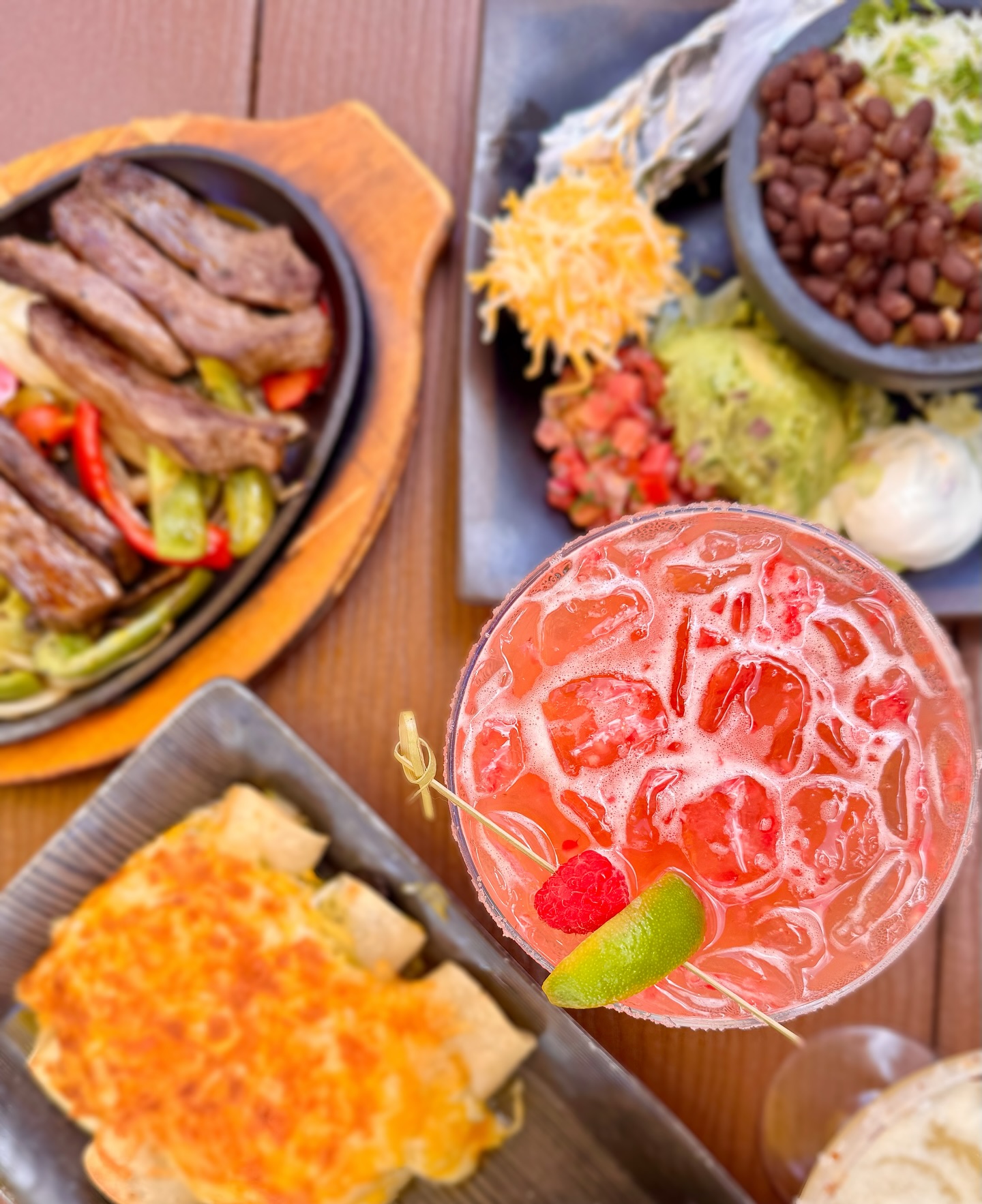 🌮🔥 Looking for a great dinner deal? Join us this Thursday at Cabos Cantina with our Sizzling Fajita Dinner Special!
Enjoy 1/2 OFF any handcrafted margarita when you order one of our mouthwatering Sizzling Fajita Dinners! 🌶️🍹
Bring your appetite and your friends — we’ll bring the flavor!
.
.
.
.
#CabosCantina #FajitaThursday #DowntownFortMyers #MargaritaTime
