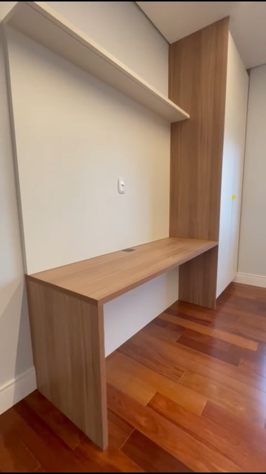 Receber visitas com estilo e praticidade? A gente tem a solução! 😍✨
Olha só esse dormitório de hóspedes:
🛏️ Cabeceira em marcenaria ocupando toda a parede — conforto com aquele toque de charme
📺 Armário alto + bancada de apoio + painel de TV = tudo no lugar e sem bagunça!
Simples, funcional e com aquele jeitinho de “fica à vontade” que a gente ama 💛
.
.
.
.
.
.
.
.
.
#marcenaria #dormitóriohóspedes