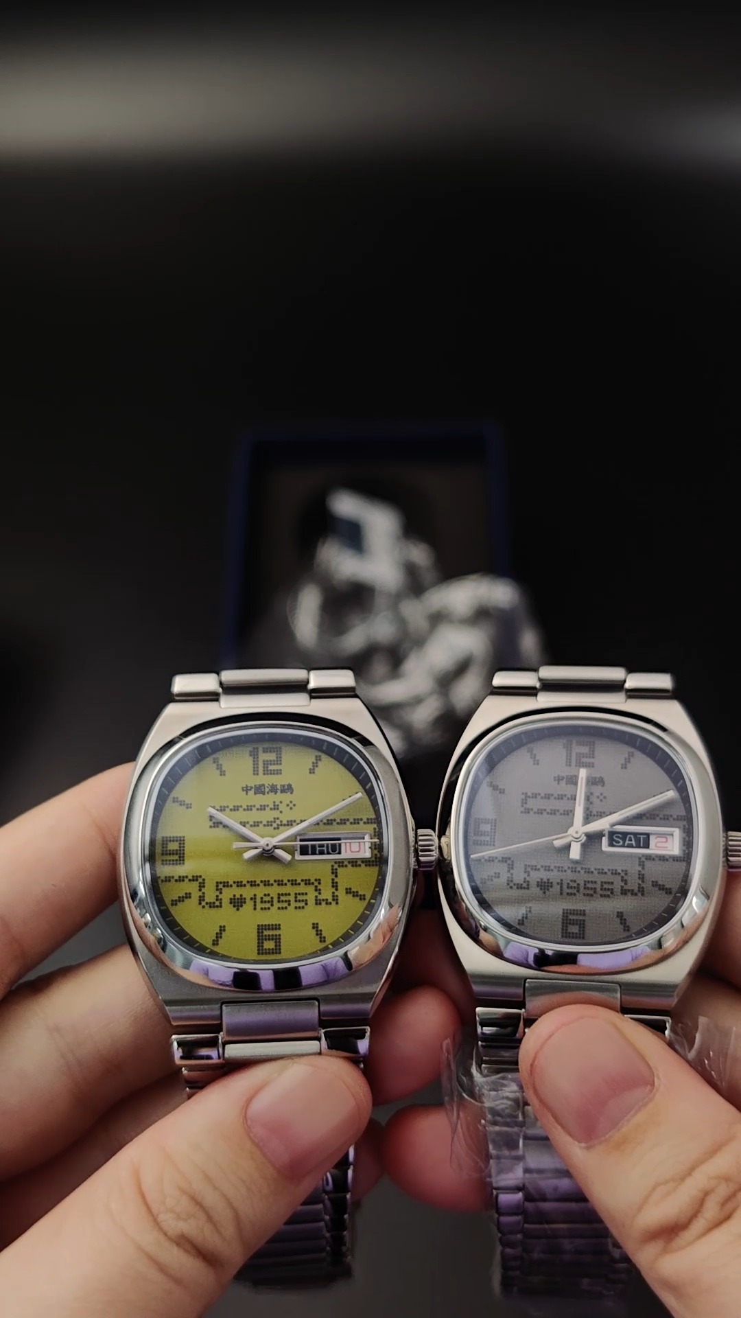 UNBOXING! 📦✨Inspired by everyone's favorite snake game, this dual-calendar automatic watch is a true conversation starter.
🔧 Automatic movement
📅 Dual calendar display
🔁 Transparent caseback
🎮 90s vibes, modern mechanics