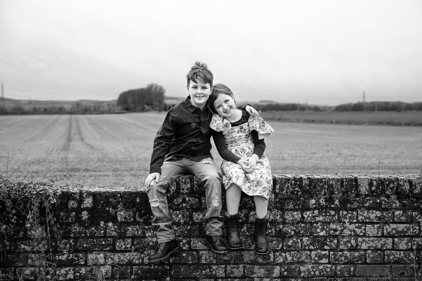 Throwback to this family shoot. This brother and sister were so cute together.
.
.
.
.
.
.
.
#sjrichardsonphotography #familyphotographer #siblingphotography #bensonphotographer