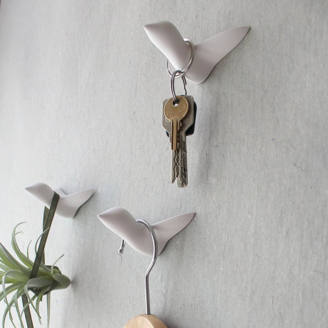 Keraamilised linnud – praktiline ja dekoratiivne lahendus.
Sobivad igapäevaseks kasutamiseks nagina ning näevad eriti ilusad välja ka siis, kui neid parasjagu ei kasutata.