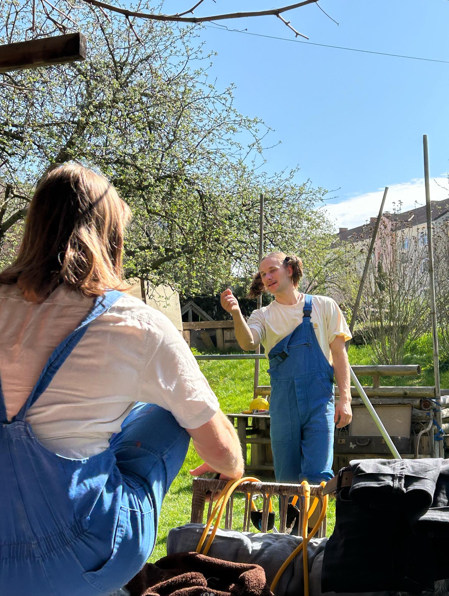 Das letzte Kapitel der Trisoleil Zeitreise ✨
Eine Off-season gepackt in 13 Momente, von Proben bis zu einer neuen Webseite, eines Showreel und neuem Equipment. 🏗️
Wir sind ready für die Action in den kommenden Monaten. Wir freuen uns auf euch 🫶🏼