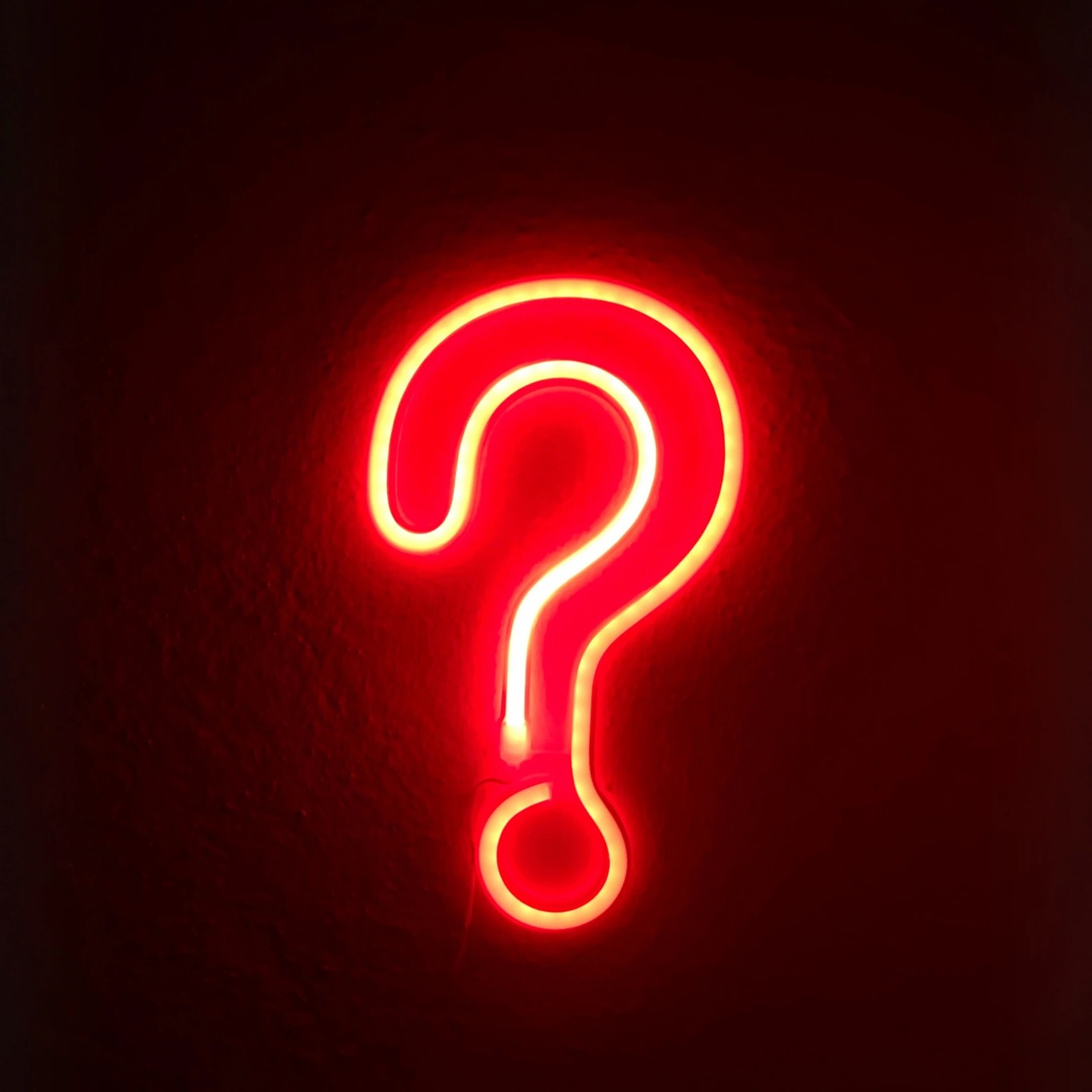 Let's talk about more confusing word pairs in today's blog post: "Confusing Words in English, Part 3". Do you know the differences between words like 'well vs good' or 'other vs. another' and when to properly use them? 🧐 Get tips and examples then take a mini quiz at the end to perfect your vocabulary! Read it at the link in my bio! #EnglishLearning #IELTS #englishteacher