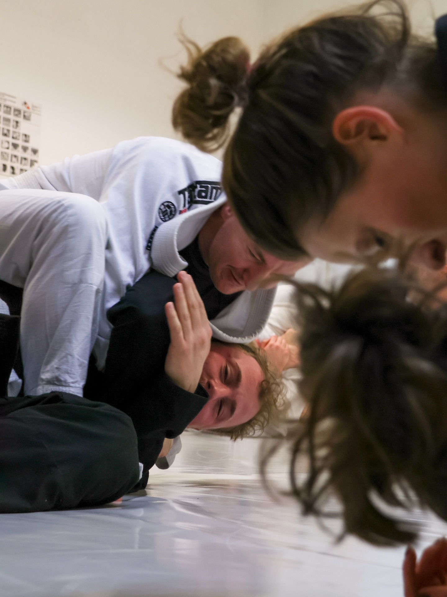 Just good vibes, tough rolls & strong community. 🤝🥋
At BJJ Wädenswil, we all train together – no matter your level.
Everyone pushes each other, supports each other, and grows together.
Hard training, real respect, and lots of fun on and off the mat. 💥
Ready to join the team? Come roll with us!
#bjjwädenswil #jiujitsuvibes #traintogether #swissbjj #bjjcommunity