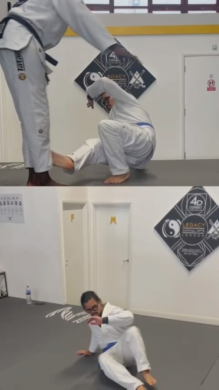 Begin your Brazilian Jiujitsu journey with us.
16 Class Fundamentals Course - here’s a short preview
Click our bio for details.
#selfdefencetraining #bjj #hoxton
#martialarts #basics
#fundamentals #CFSBJJ
#jujitsuforeveryone #GCS