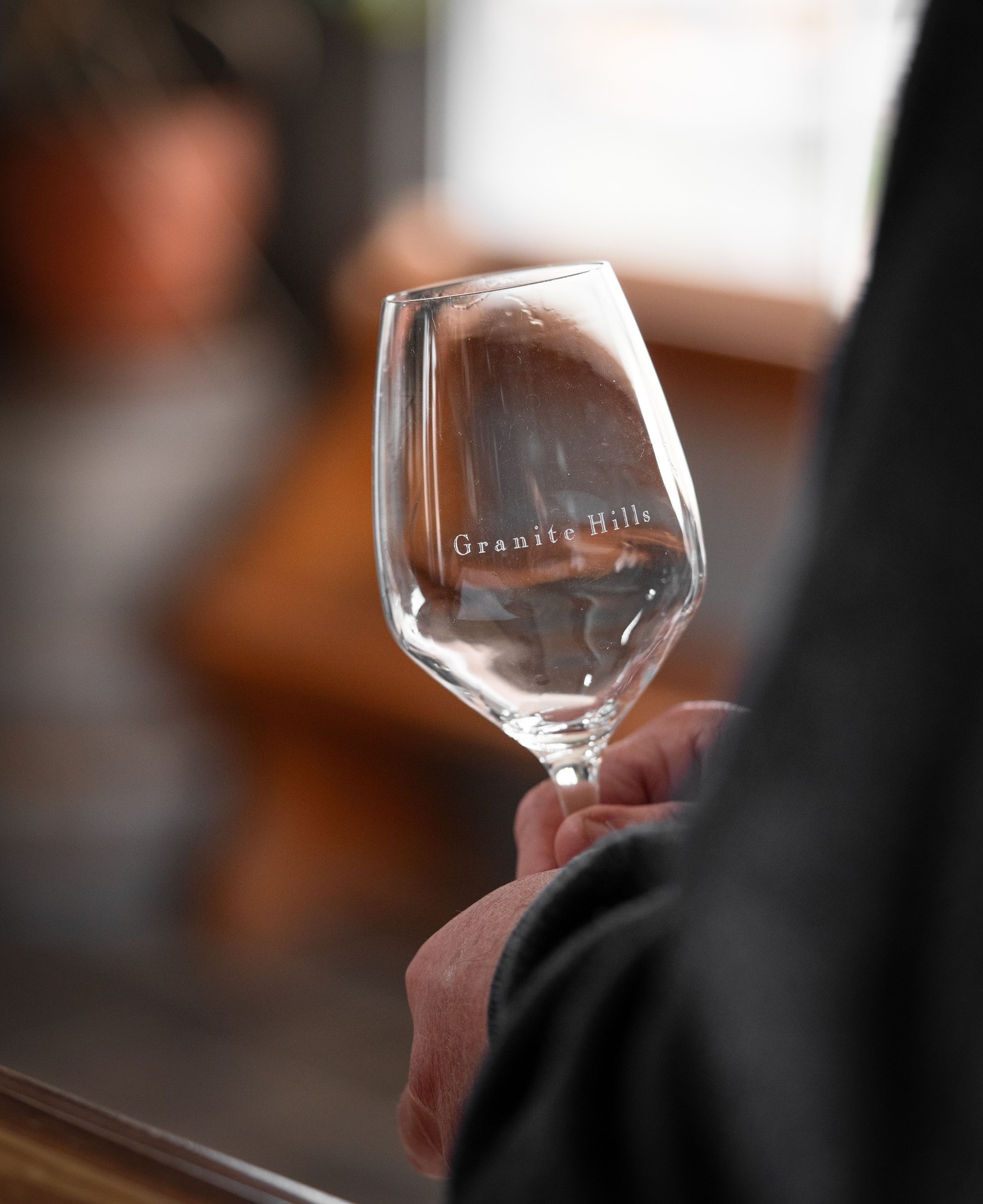 Direct from our cellar door to your glass, tastings at our Baynton winery gives you the chance to engage with the winemakers and the team who craft our wines.
.
.
.
.
.
.
#macedonrangeswine #visitmacedonranges #macedonrangesnaturallycool #visitvictoria #daylesfordmacedonrangestourism #daylesfordmacedonranges #daylesfordmacedonlife #lancefield #cobaw #explorevictoria #countryvictoria #macedonranges #granitehills #granitehillswinery #victorianwine #wineaustralia #macedonrangeswinery #cellardoor