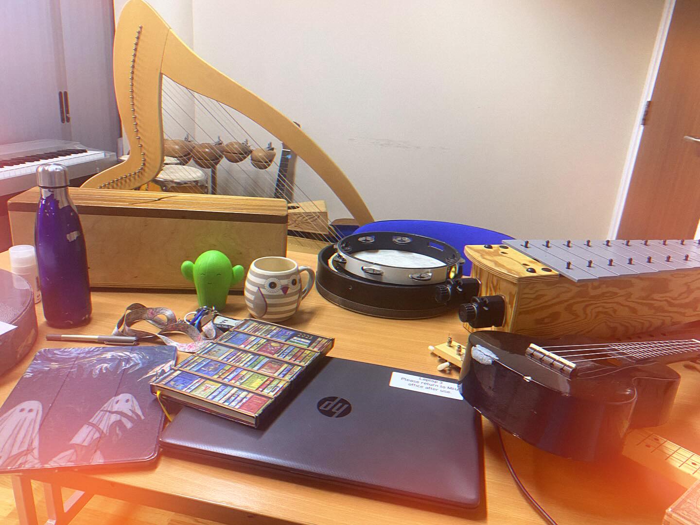 Behold the mess. Savor the chaos. Let them play… when you’ve organized a little.
#musictherapist #musictherapy #mentalhealth #musicroom #wellbeing #psych #psychhospital #music #healthcare #healthcareprofessionals #artstherapy #workplace #officespace