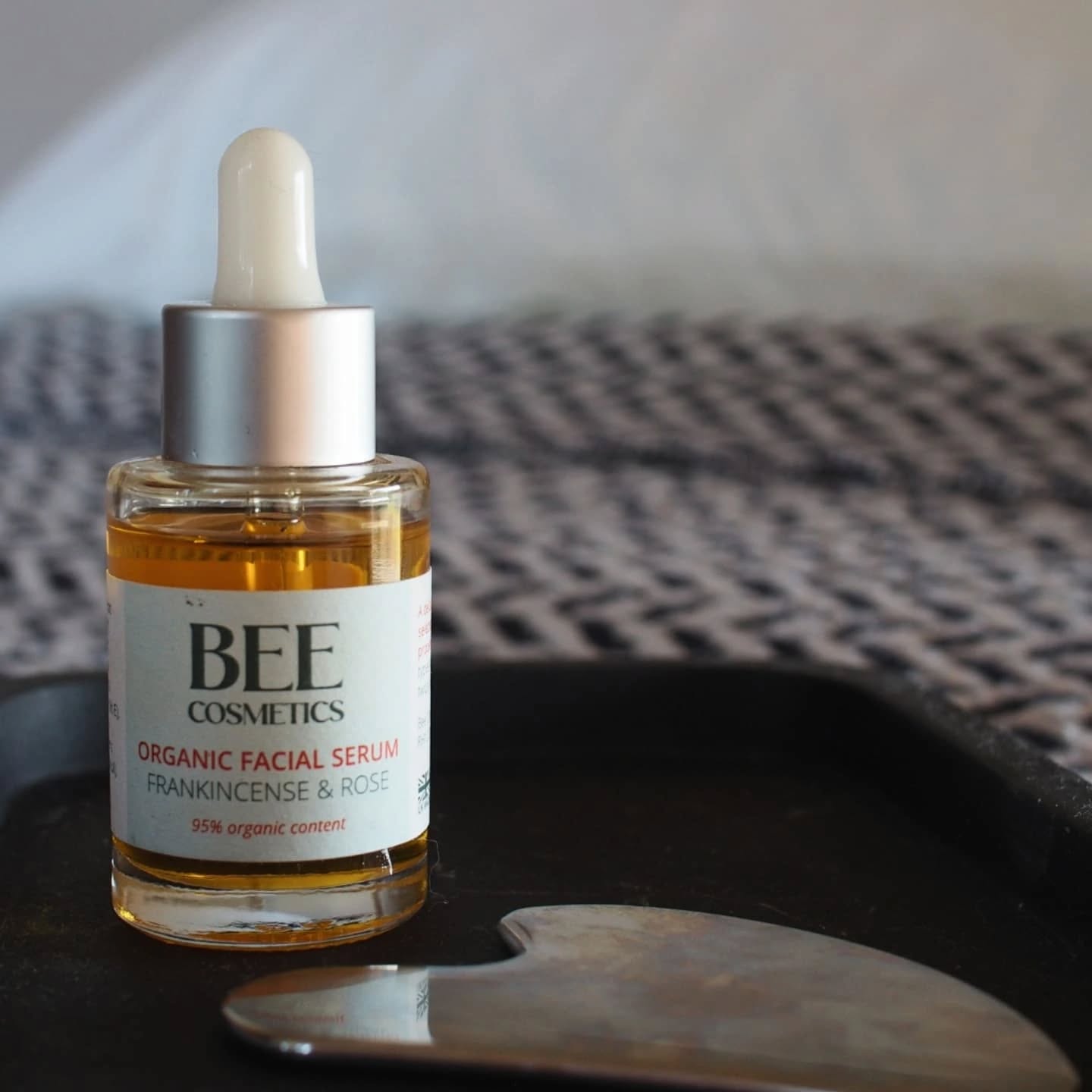 B E E C O S M E T I C S
From the very beginning of creating the Studio, I knew I wanted to fill it with products that reflect the values of FOLDE + SONDER - local, natural and deeply nourishing.
So when I was introduced to @beecosmeticsuk a beautiful Sussex-based brand crafting skincare with honey, beeswax and propolis from their very own beehives, I knew I'd found something special.
Their products don't just smell incredible, they feel supportive and deeply nourishing on your skin. Honest, gentle, and full of goodness. It's everything I want your experience at the Studio to be.
Come and try them for yourself during your treatment. Your skin will thank you.
Warmly, Liv
👆Follow link in bio to view full treatment menu and to book online!
#foldeandsonder #beecosmeticsuk #sussexskincare #localandnatural #studioexperience #massage #holistictreatments #Nature #wellness