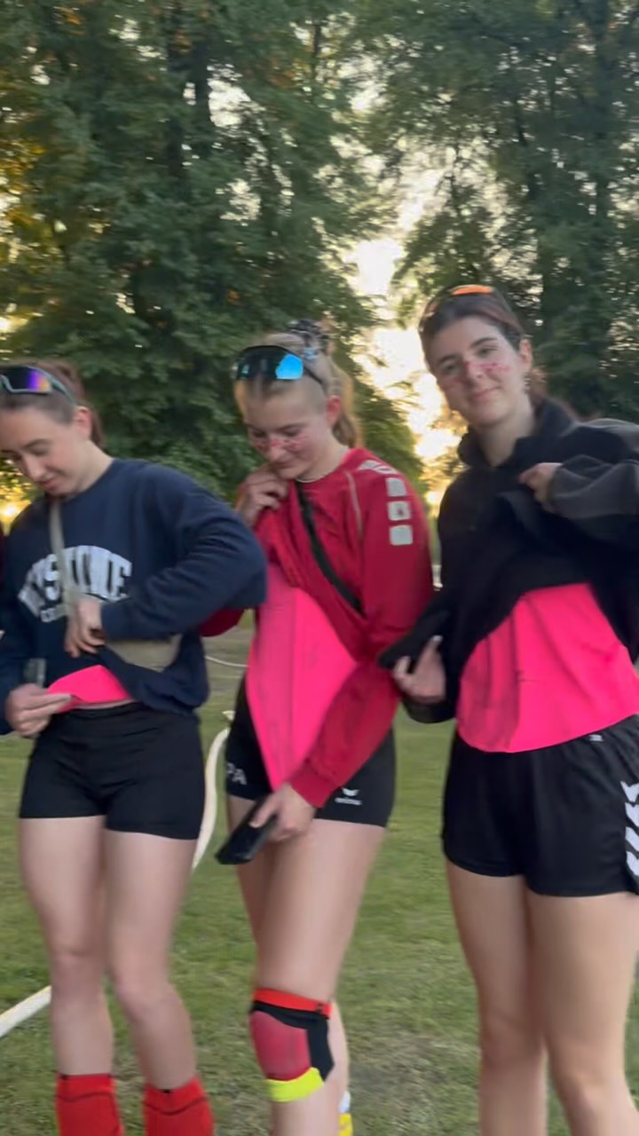 Volleympics Must Have?!🌚
Was darf bei euch am Wochenende nie fehlen?
Lasst es uns wissen!!🗯️