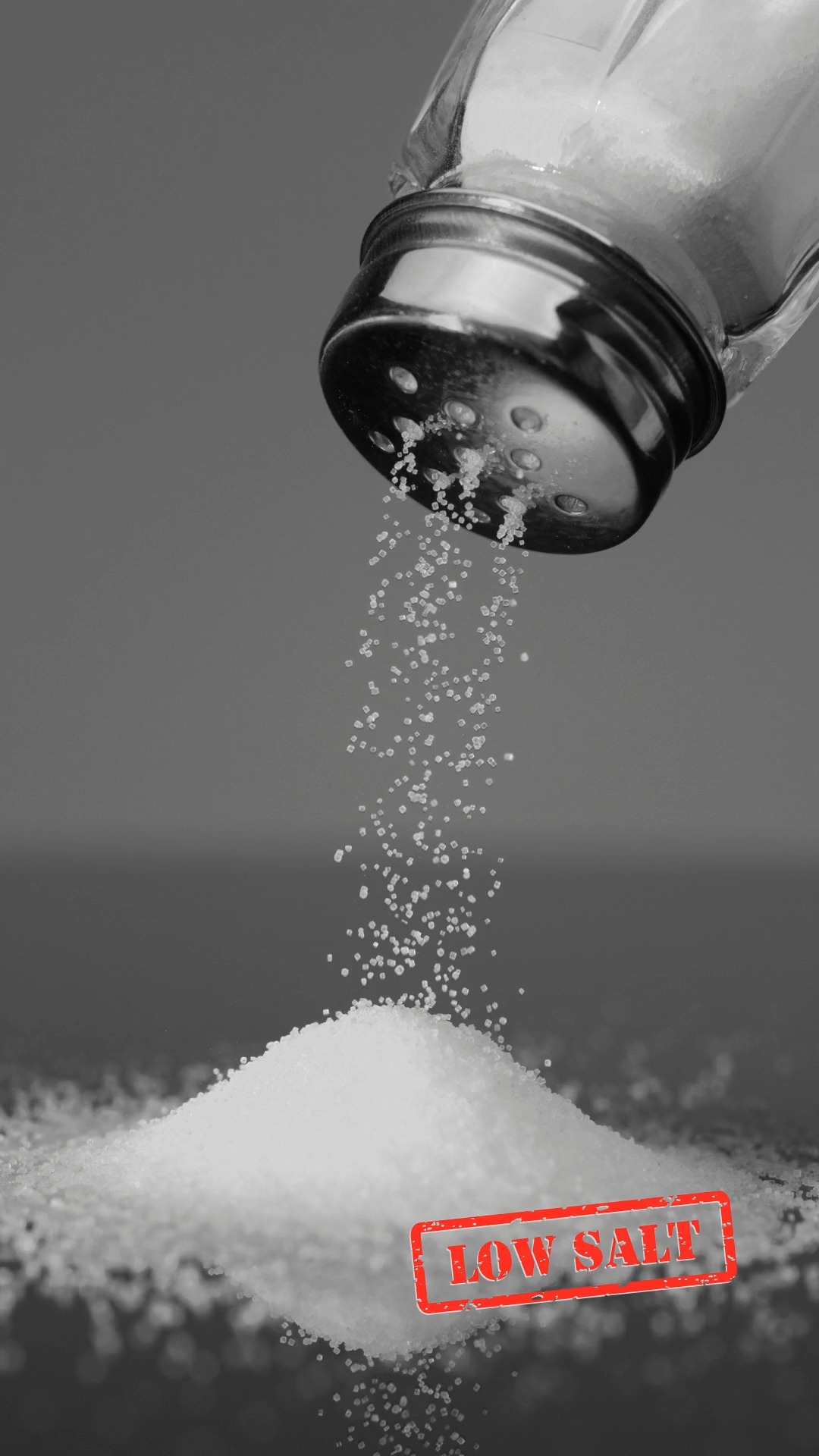 As a board-certified nephrologist, I regularly treat patients with kidney damage from excessive sodium intake. One fast food meal can contain over 3000mg of sodium—double the recommended daily limit.
Common hidden sodium sources include:
Restaurant meals and "healthy" salads (often 2000mg+ sodium)
Canned soups and vegetables
Processed meats and cheeses
Bread and baked goods
Condiments and dressings
Evidence-based strategies to protect your kidneys:
Choose foods with less than 140mg sodium per serving
Rinse canned vegetables and beans to remove excess salt
Use herbs, spices, and lemon juice instead of salt
Cook from scratch when possible
Gradually reduce sodium to allow taste bud adaptation
Protecting your kidneys starts with informed food choices. Share this information with someone who could benefit.
References:
American Heart Association. (2021). How much sodium should I eat per day?
CDC. (2023). Sodium in Your Diet
FDA. (2024). Nutrition Facts Label: Sodium
Institute of Medicine. (2010). Strategies to Reduce Sodium Intake in the United States
USDA FoodData Central. (2025). Food Composition Database
Visit my website for complete citations and additional kidney health resources.
#KidneyHealth #EvidenceBasedMedicine #Nephrology #SodiumReduction #HeartHealth #PreventiveMedicine #HealthEducation #MedicalAdvice