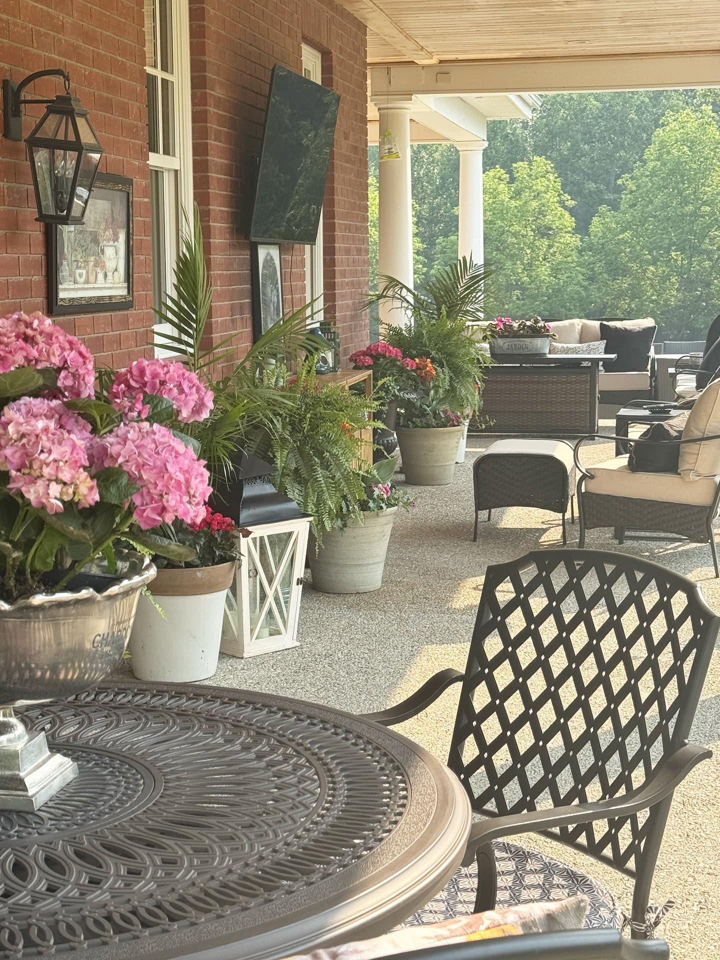 Good Morning! I am slowly making progress on the verandas and balcony. The wind and smoke here have made it hard to get things done, it’s frustrating! I try to remind myself that we are safe and not potentially loosing our home or business, but I long for a few nice, calm summer days.
We have such a short gardening season up here in Edmonton, it’s hard when the weather is so challenging. I look at other people gardens and they look so lush, we so desperately need rain. Hoping the projected rain happens over the next few days, my grass and trees will be so happy! With so many acres, we can’t possibly water everything.
How is your garden coming along? I’d love to see pictures, let’s inspire one another!
#dawnmcconnellinspiredliving #gardening #flowers #veranda #porch #containergardening #outdoorlivingspace #outdoorlife #inspiration #inspireandbeinspired