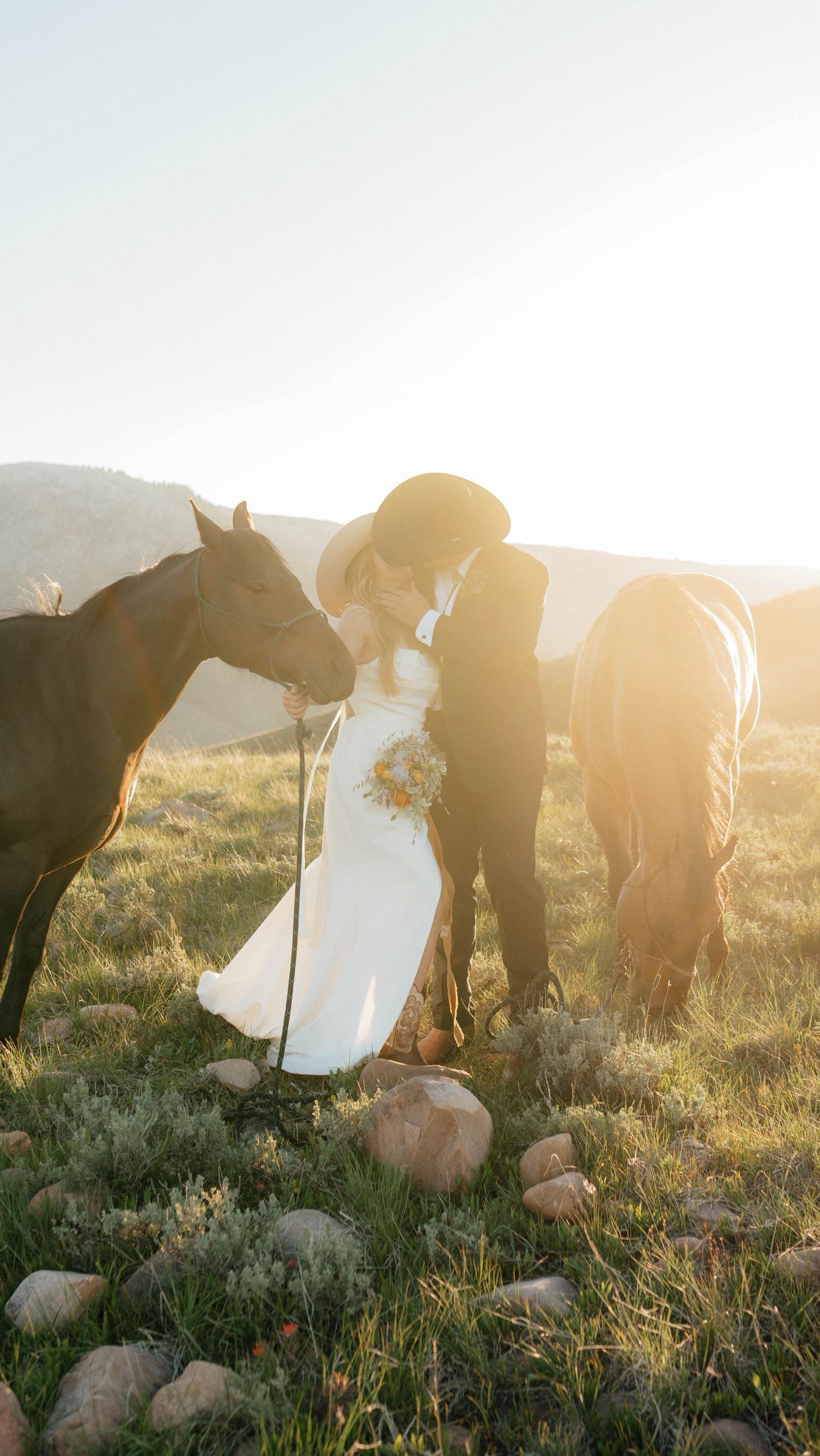 Anyone else edit with the worst posture known to man or is that just me?
#saltlakecityphotographer #loveandwildhearts #saltlakecityelopement #northernutahphotographer #utahisbeautiful #utahunique #saltlakecity #visualambassadors #utahphotography #utahweddings #posepatch #utahisrad