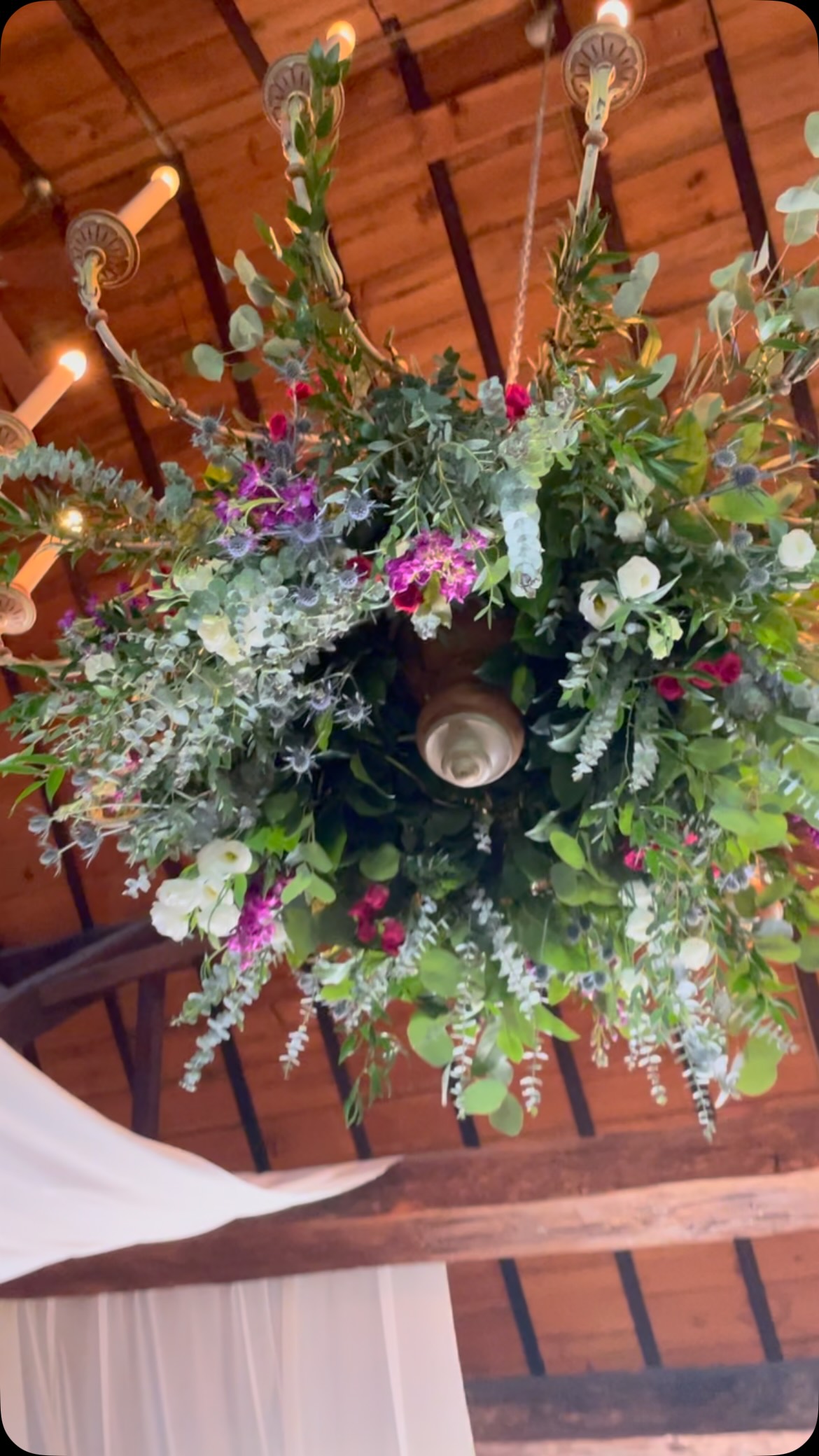 What was the question again? Oh, oh, oh, I say YES to the chandelier.
Here’s another example of statement pieces that shine. I just love this floral chandelier at @lingrowfarm farm!
I have done a few of these now and they just look beautiful EVERY TIME. Just greens? Yes GORG. Add some flowers? yes GORG.
This floral chandelier completes your garden vibes at at any venue, but if you’re looking for garden vibes at a barn wedding - yes, yes, YES. no questions asked
❤️